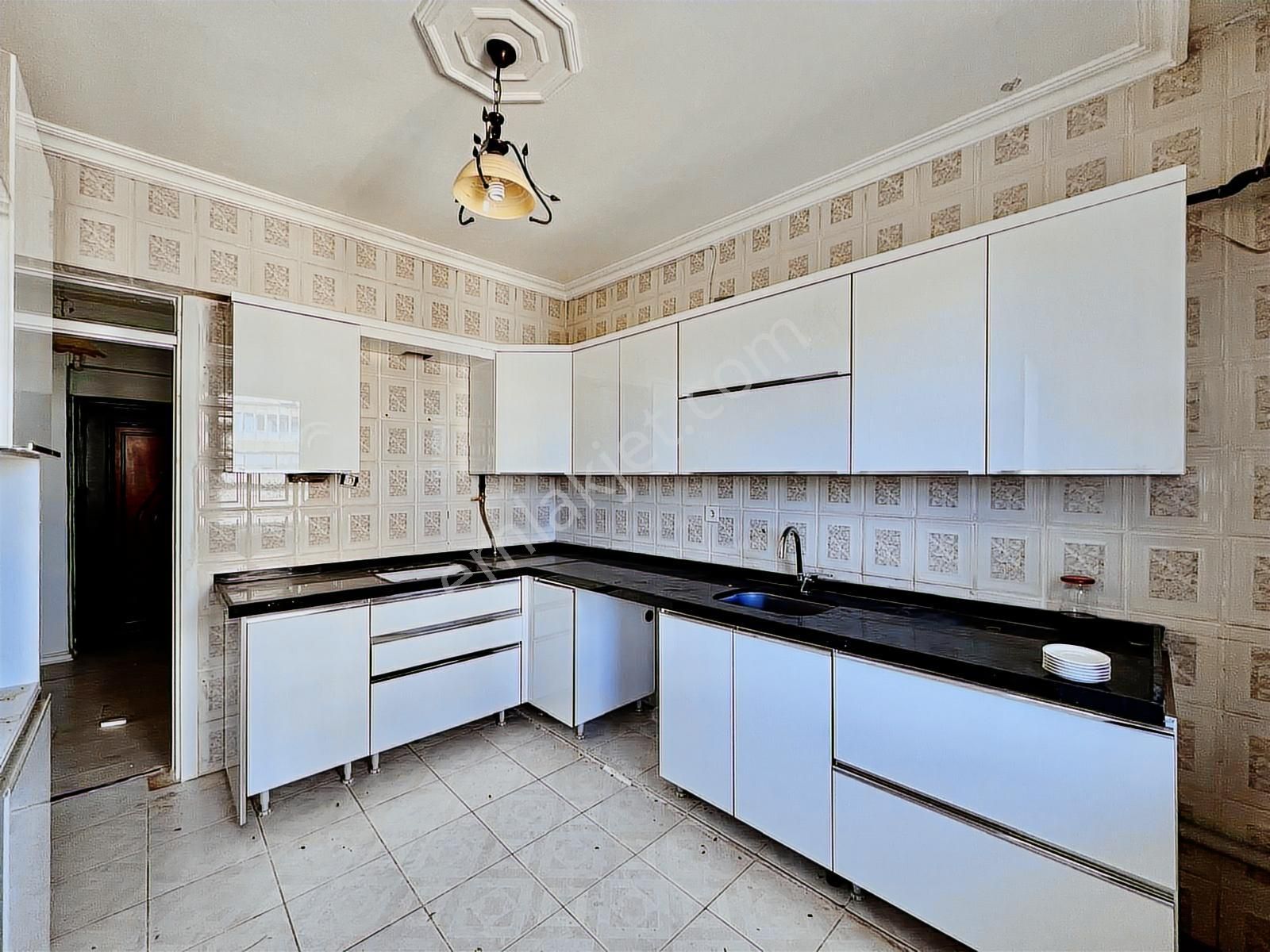 Acl Emlak'dan Karaköprü Karşıyaka'da Ara Kat 3+1 Kiralık Daire - Görsel 16