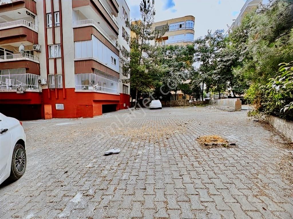 Acl Emlak'dan Karaköprü Karşıyaka'da Ara Kat 3+1 Kiralık Daire - Görsel 3