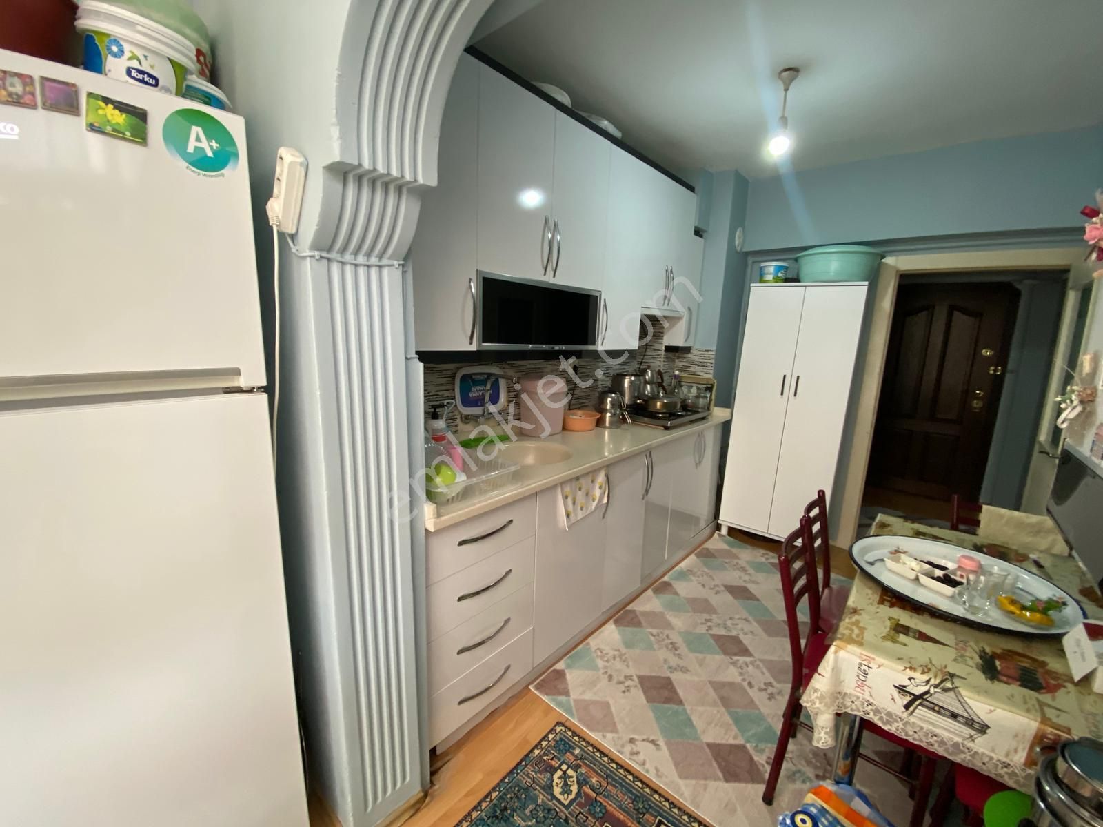 Plevne Mahallesinde 3+1 Katta Satılık Daire - Görsel 2