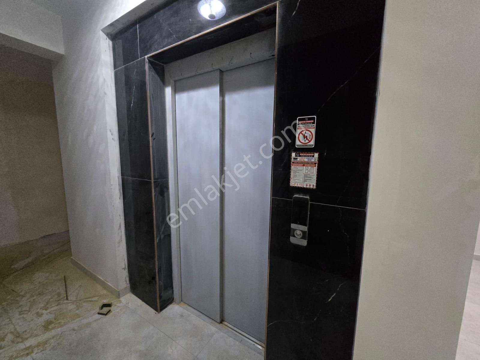Kahramanlar Caddesi Hobi Bahçeli 3+1 Daireler - Görsel 33