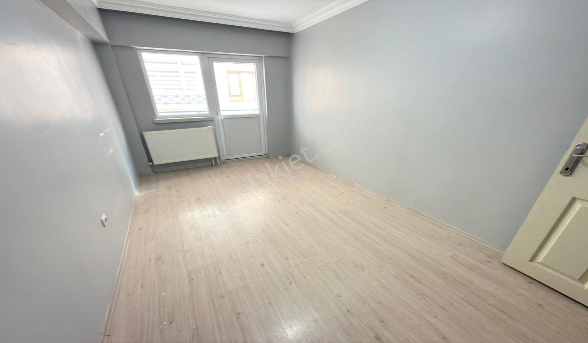 Ufuktepe Karakol Arkası Ara Katta Teras Balkonlu Fırsat Dairesi - Görsel 16