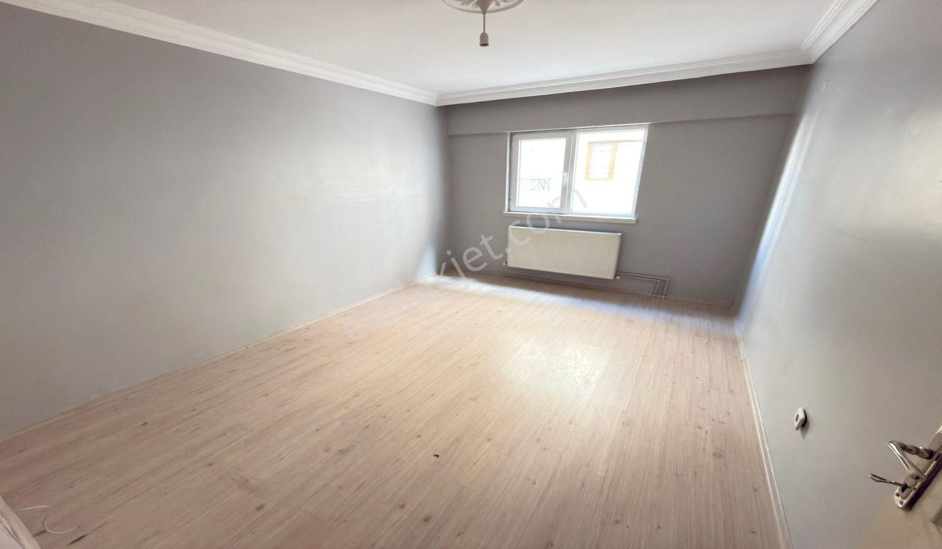 Ufuktepe Karakol Arkası Ara Katta Teras Balkonlu Fırsat Dairesi - Görsel 18