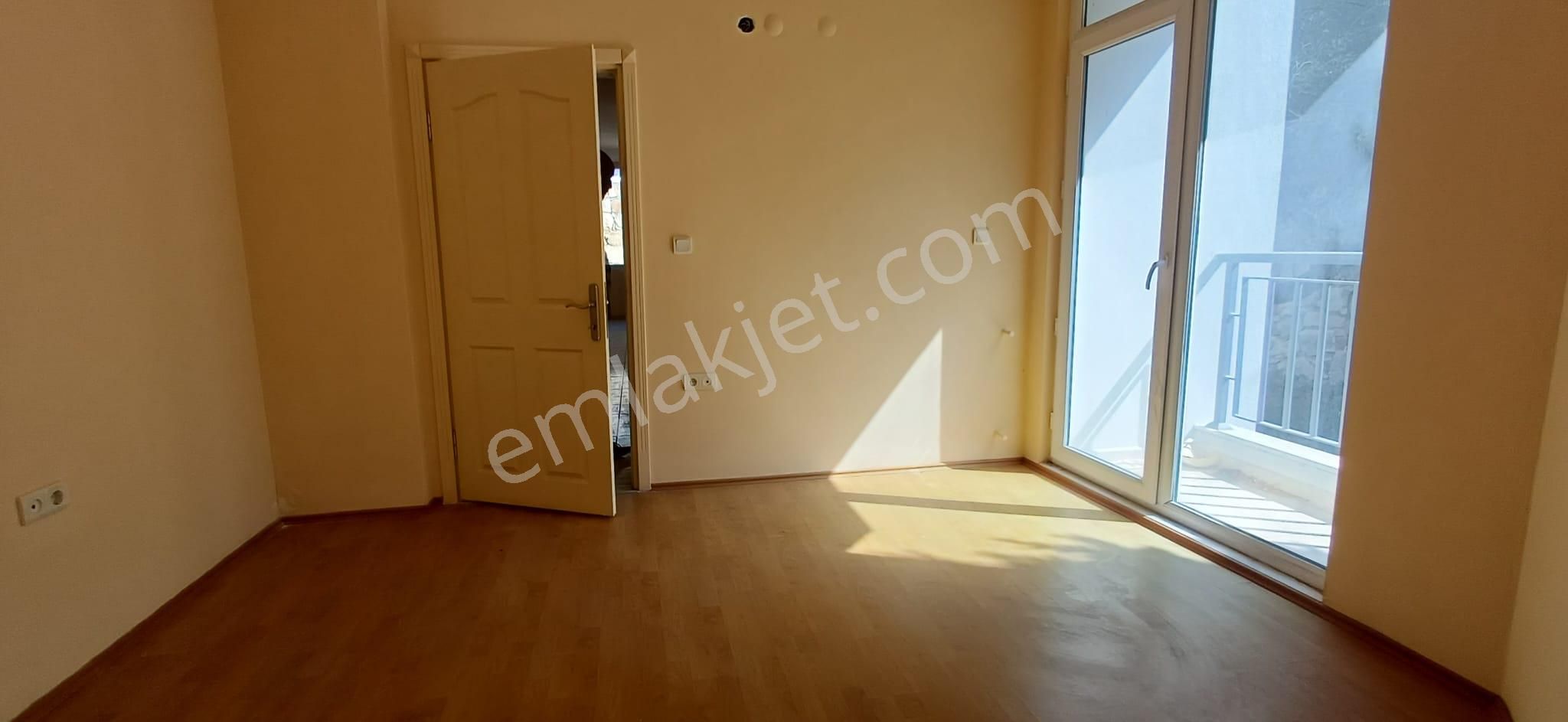 Kuşadası Marina Bölgesinde Emsalinin Altında 2+1 Yüksek Giriş - Görsel 9