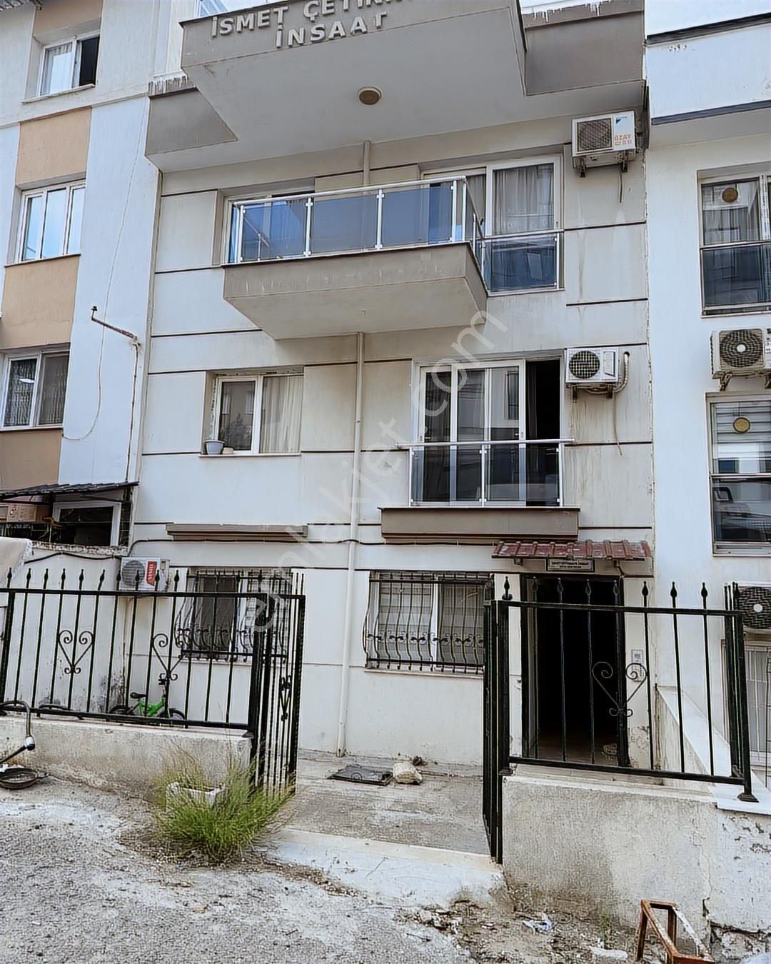 Buca Adatepe Mah. Üniversite Ve Begos Yakını Eşyalı Klimalı 2+1 - Görsel 5