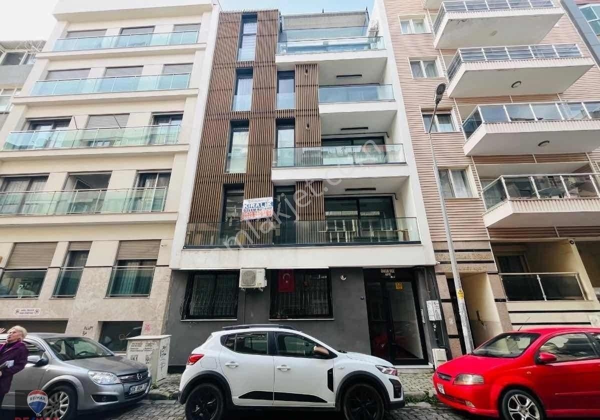 Karşıyaka Tersane Mh. Denize Yakın 1+1 Satılık Daire