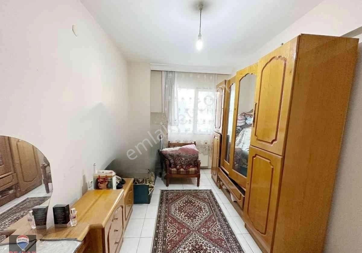 Bayraklı Postacılar Mahallesinde Satılık 3+1 Daire - Görsel 9