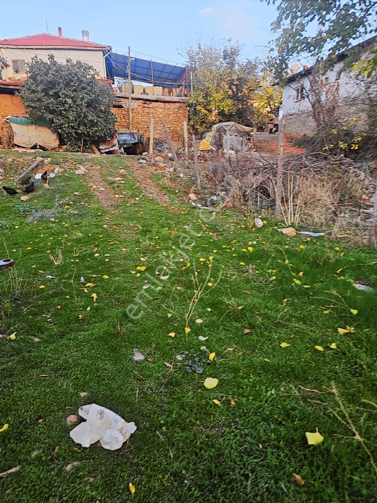 Banaz Kuşdemirler'de Satılık 610m² Villa İmarlı Köy İçi - Görsel 7