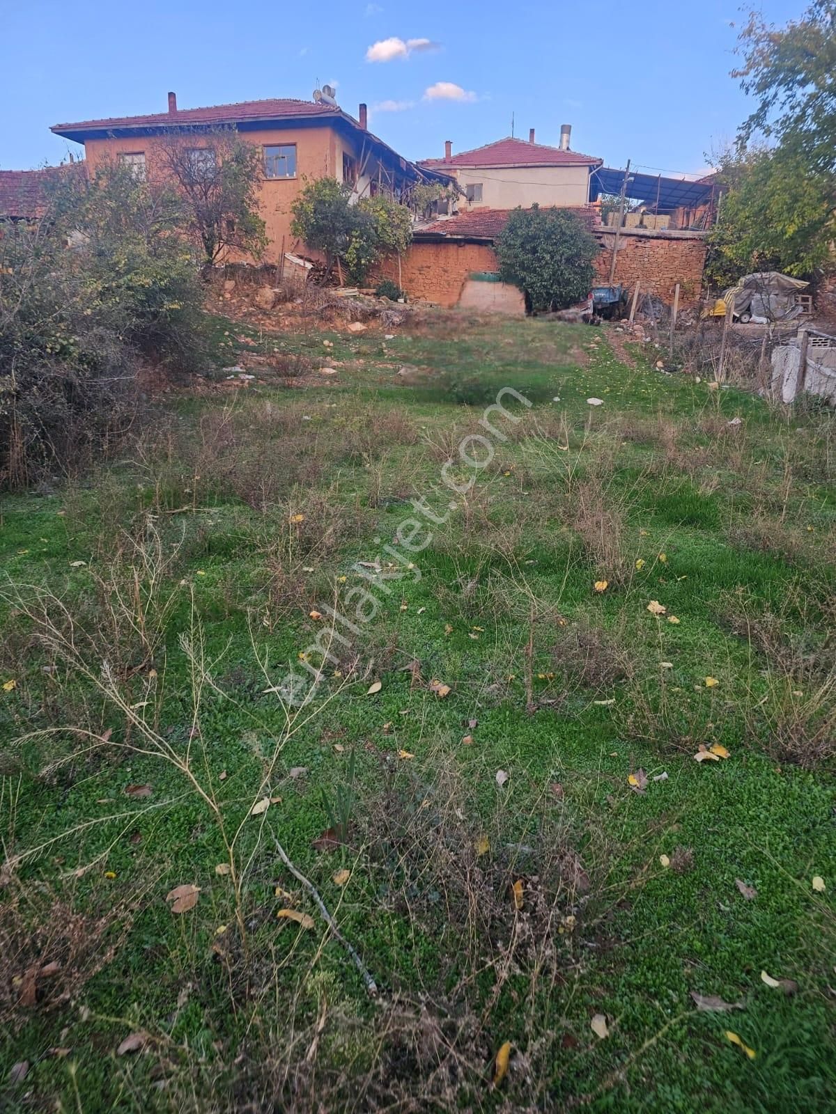Uşak Banaz Kuşdemirlerde Satılık Arsa - Görsel 8
