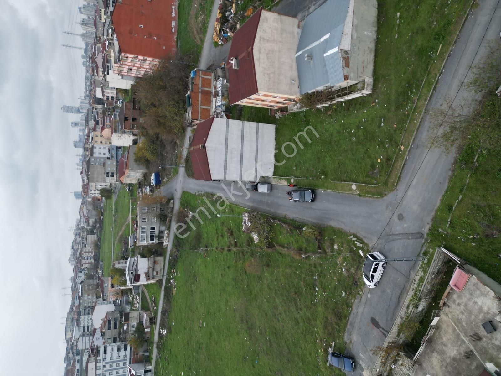 Avcılar Firuzköy'de Merkezin Kalbinde 192m2 Yatırımlık Arsa