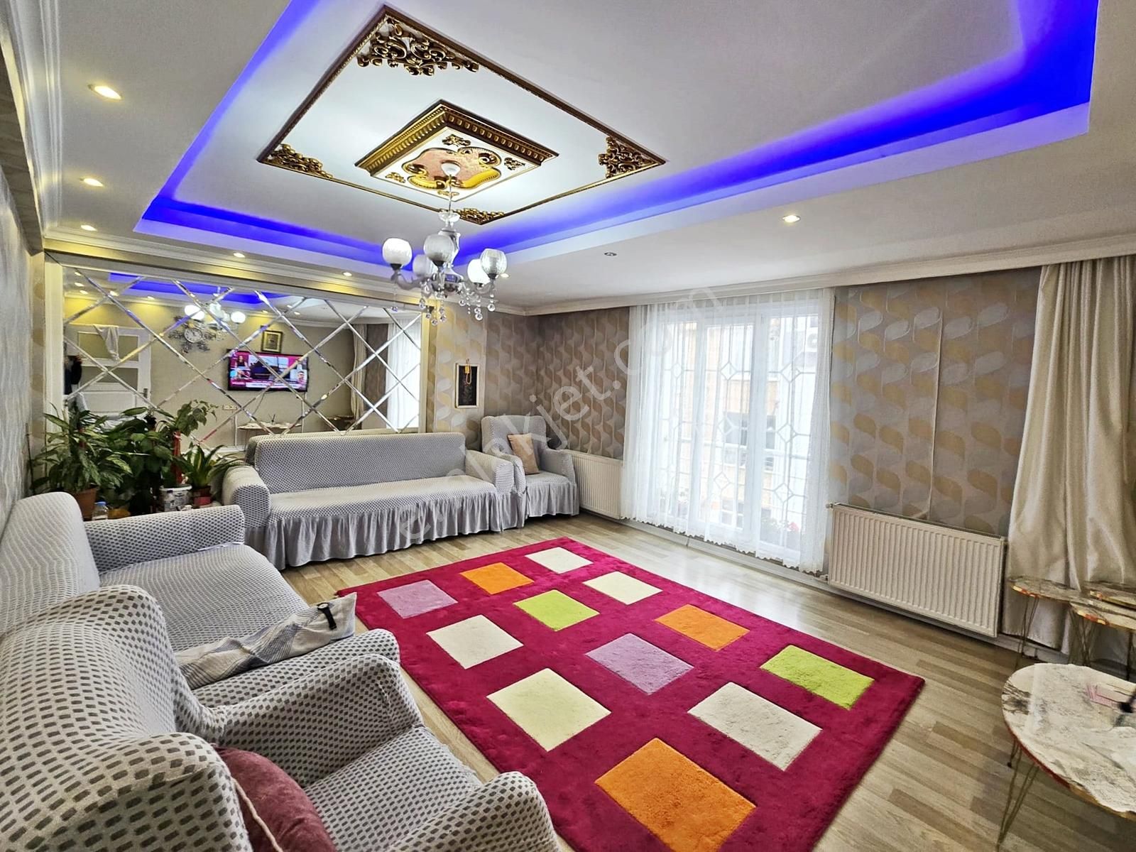 Devlet Hastanesin'e 9dk Tek Daire Üzeri Balkonlu 115m²2+1 Arakat