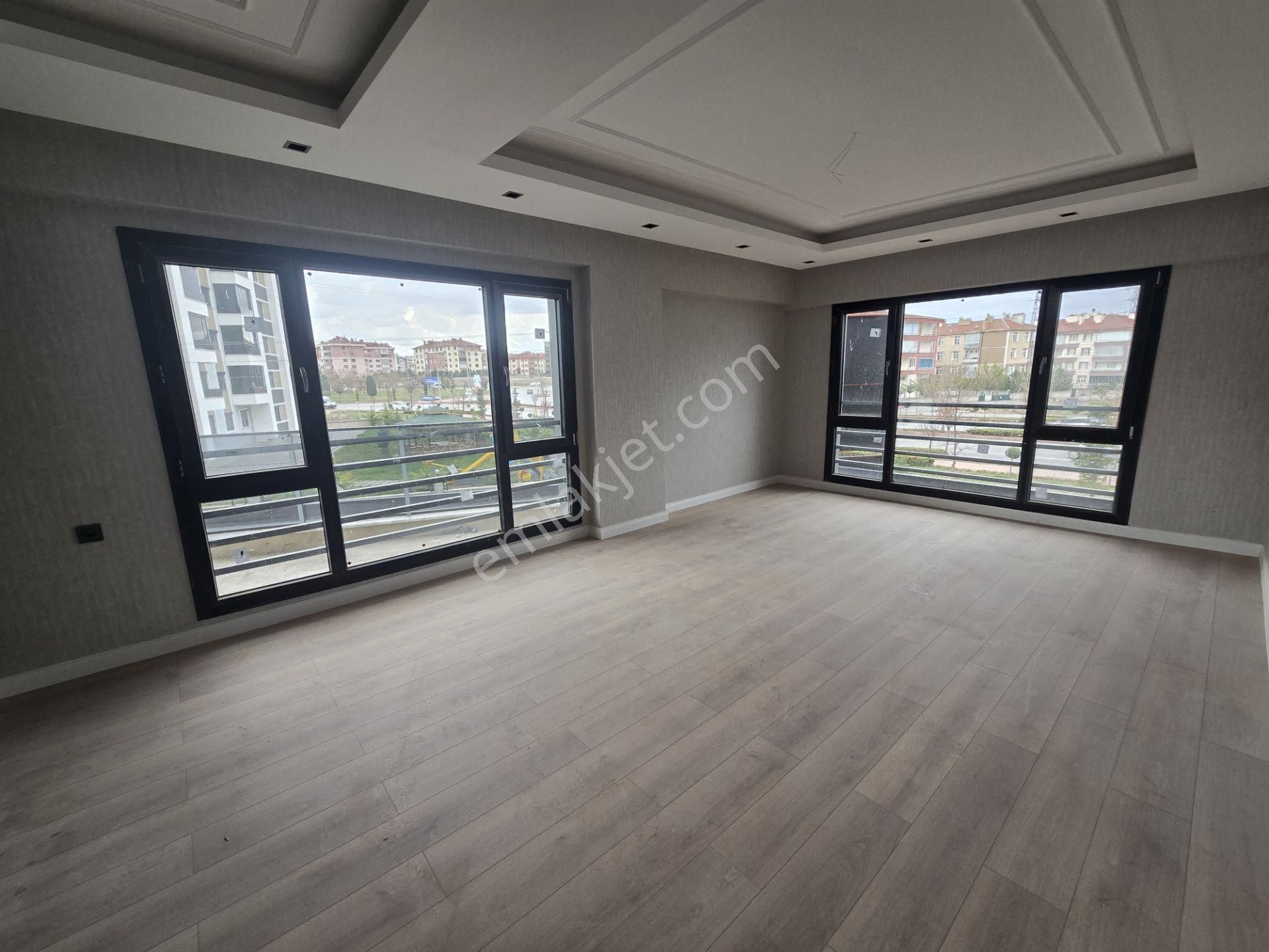 Ahmet Yesevi Cd Caddeye Cephe Site İçi Lüx Daireler - Görsel 3
