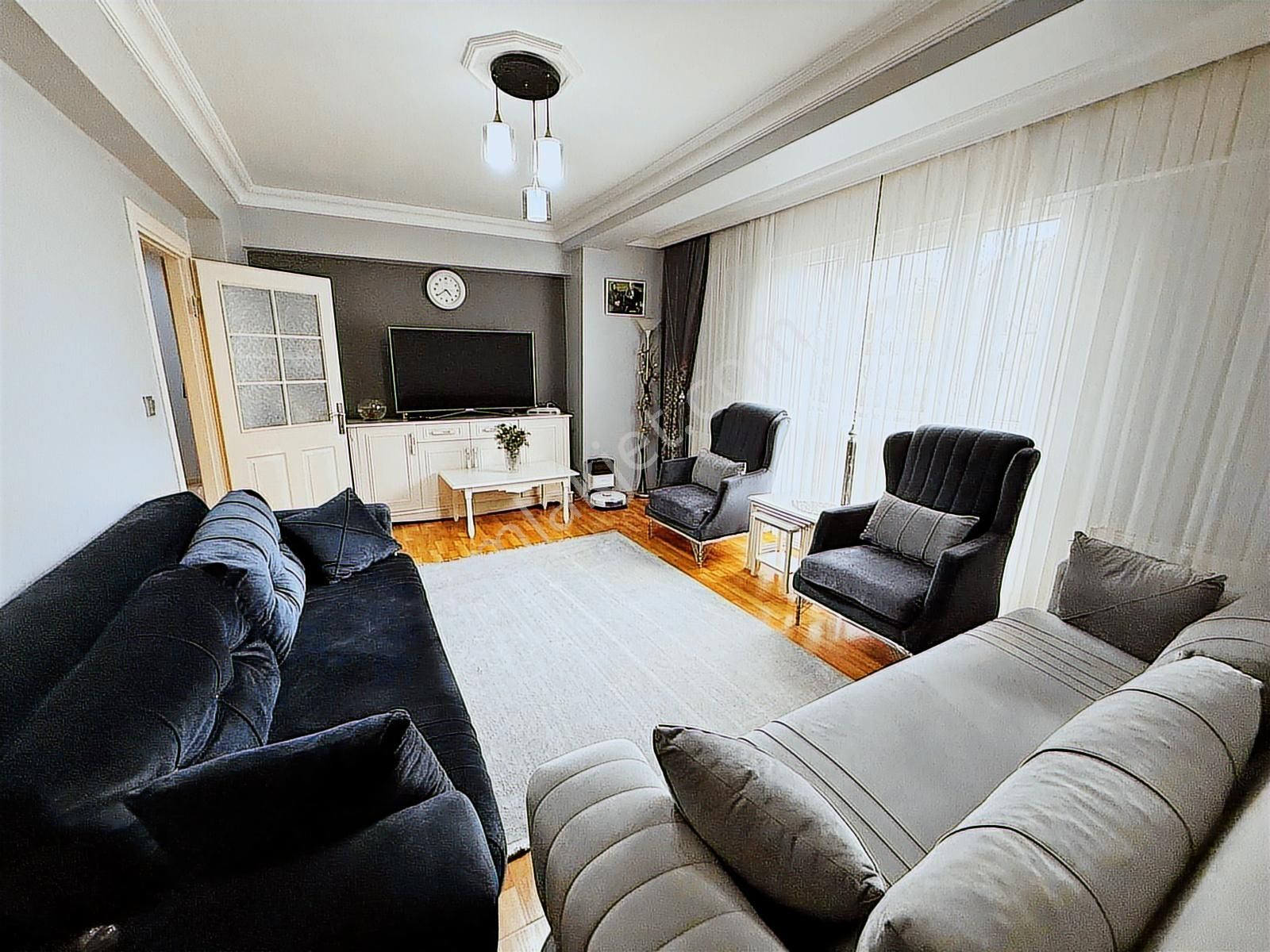 Alban'dan Metrobüse 9 Dk Erdoğan Parkına 1 Dk 155 M² 3+1 Daire !