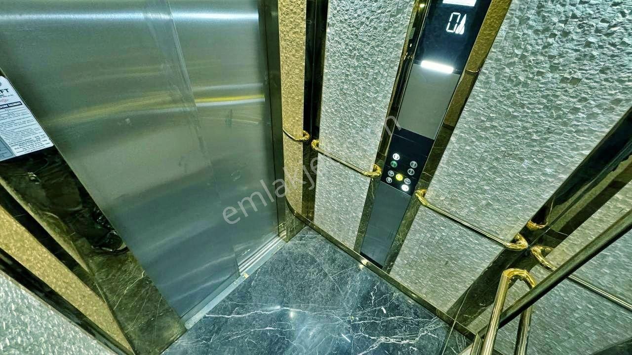Uytundan Kadıköyde Ayrı Mutfaklı Doğalgazlı Ultra Lüks 2+1 Daire - Görsel 3