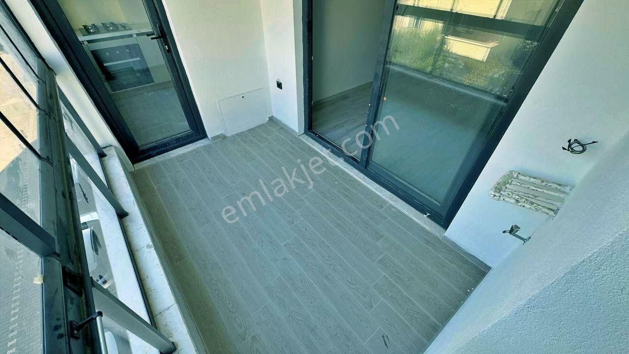 Uytundan Kadıköyde Ayrı Mutfaklı Doğalgazlı Ultra Lüks 2+1 Daire - Görsel 9