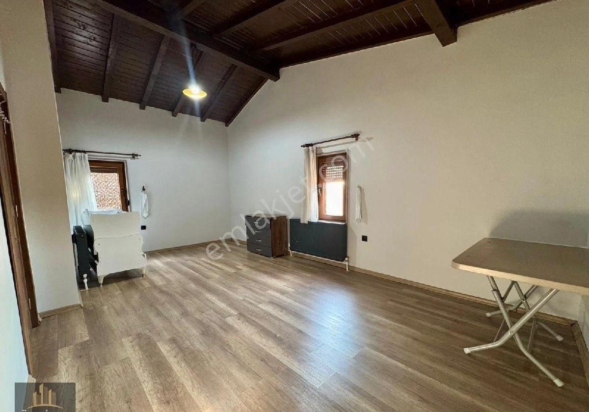 Hisarcık Bahçelievler'de Doğa İle İç İçe Her Detayı Özel Yazlık - Görsel 4