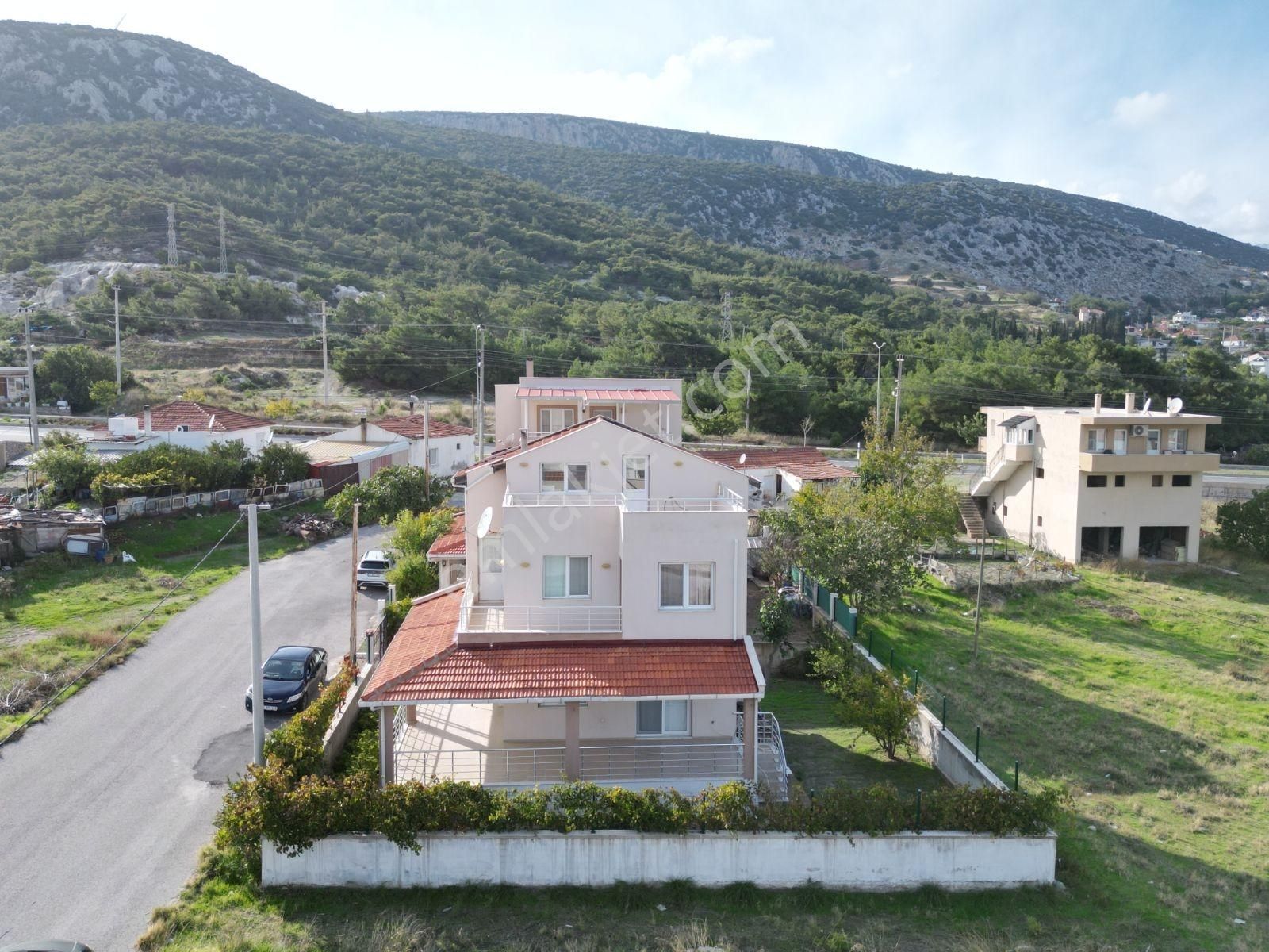 Mordoğan Da Deniz Manzaralı Tam Müstakil 4+1 Villa