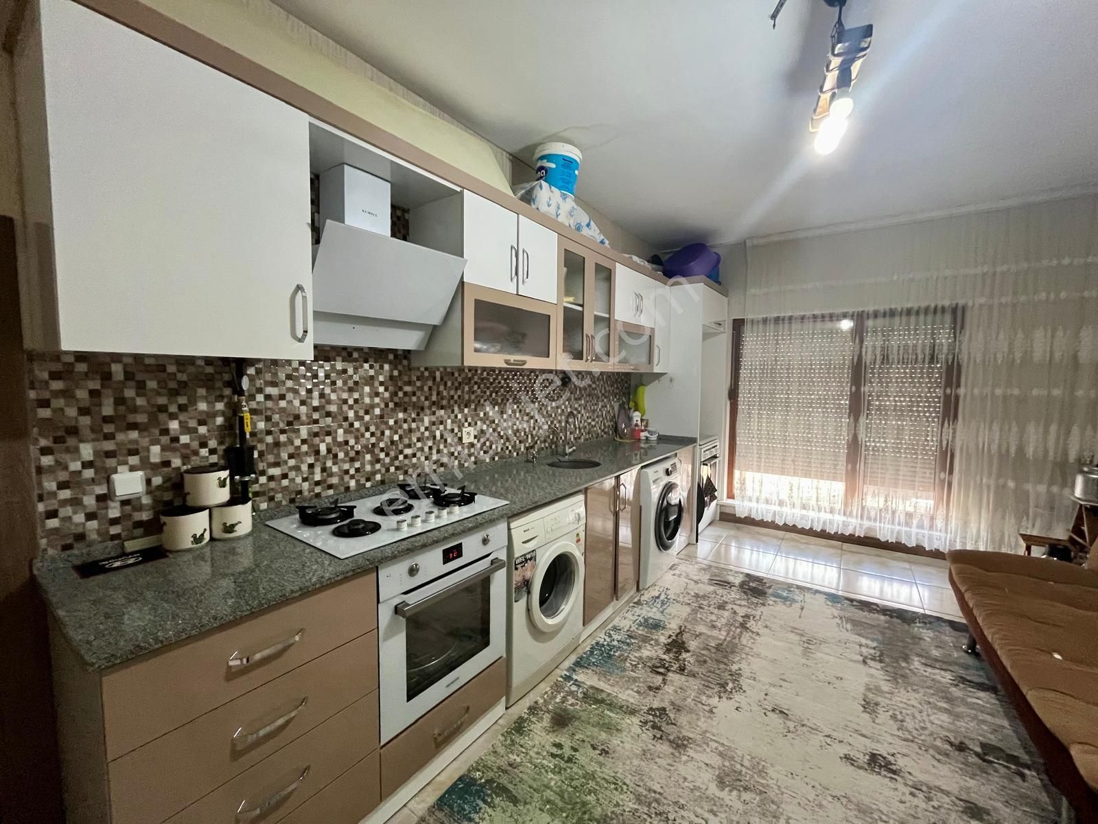Ahmet Yesevi Caddesi Satılık 5+1 Daire - Görsel 4