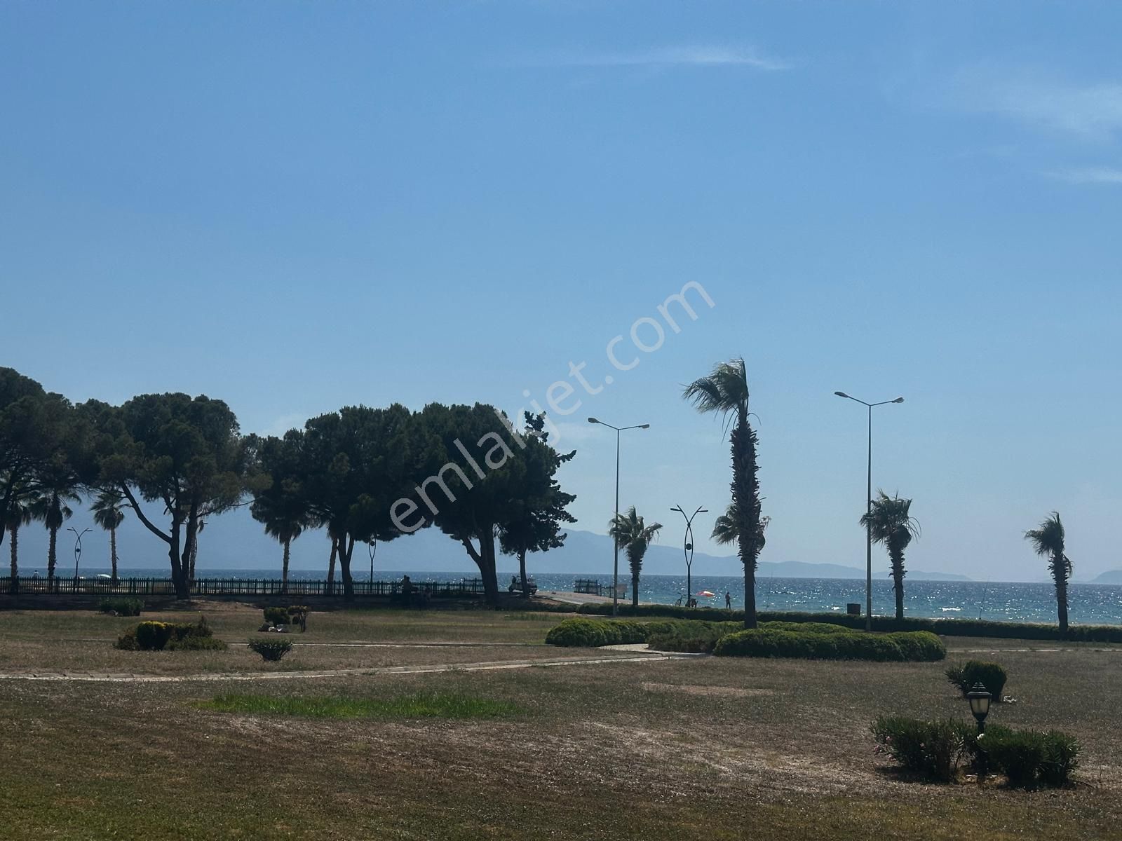 Kuşadasında Denize Sıfır Nadir Satışa Çıkan Sitede - Görsel 26