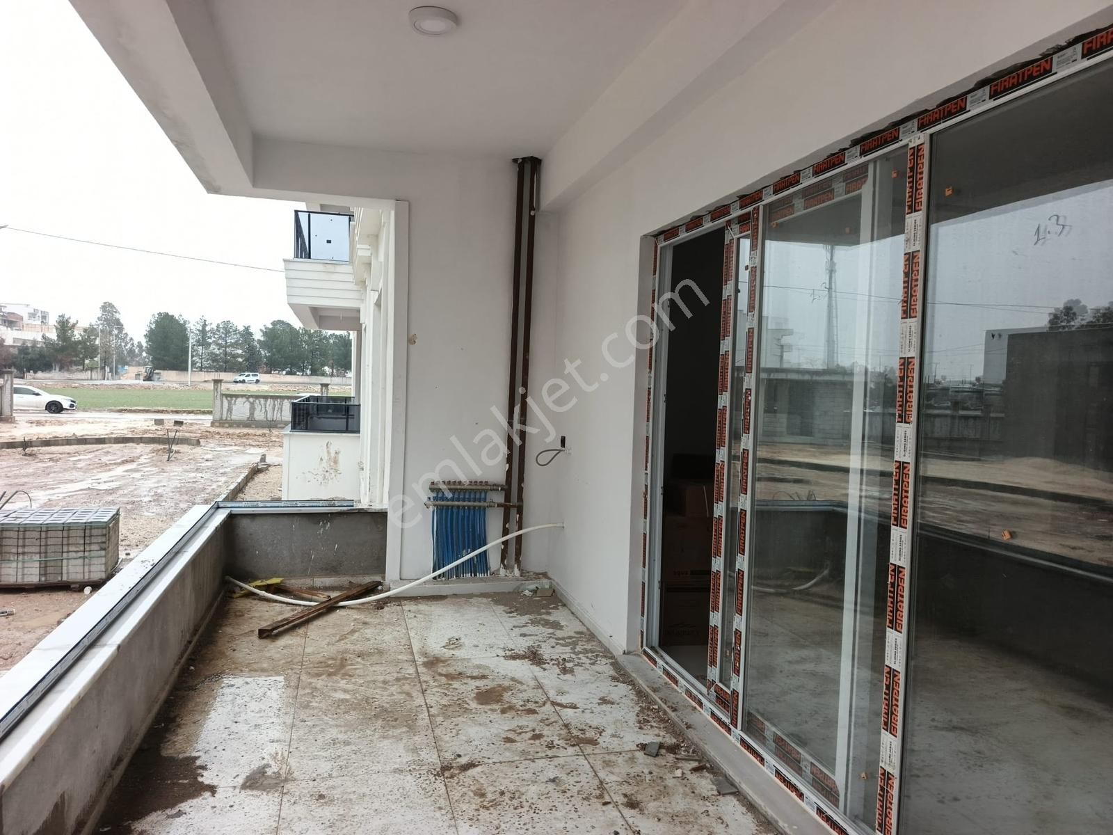 Acar Emlaktan 8mart Mah Zeydan Yapıda 3+1 175m2 Giriş Katı Daire - Görsel 2