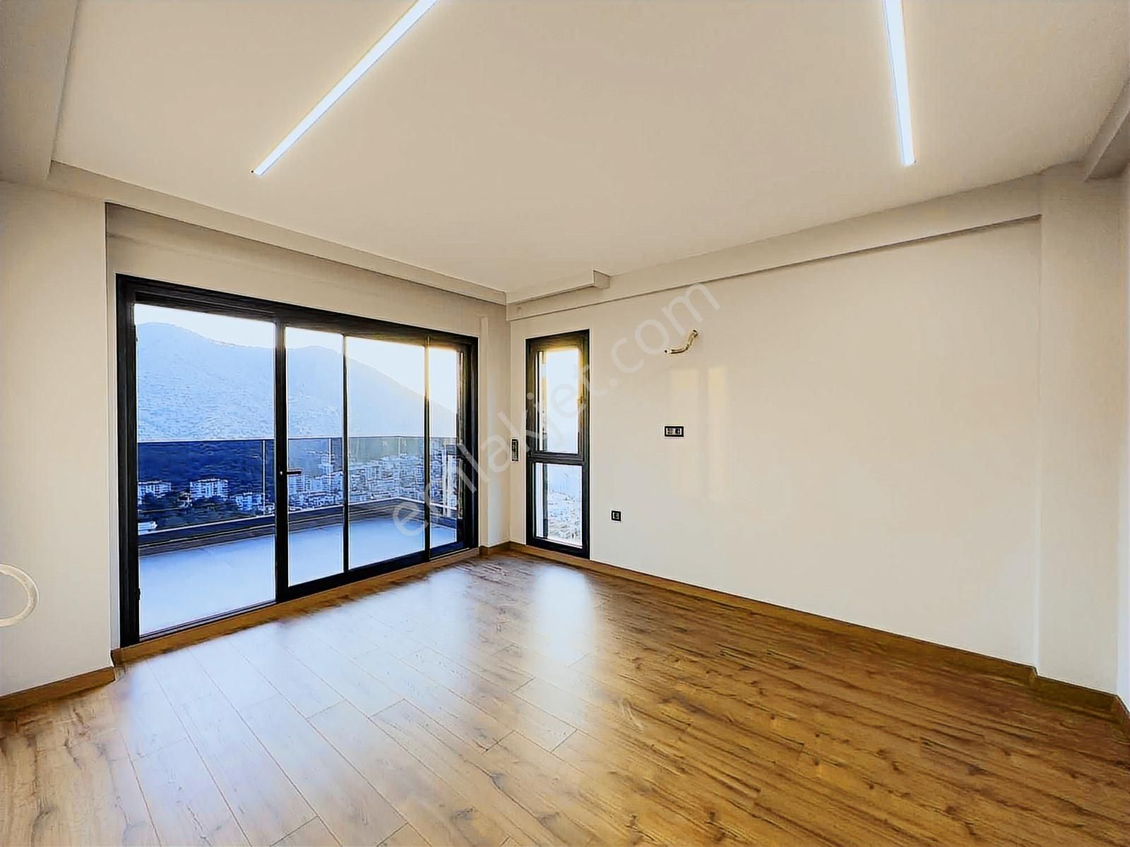 Fb Gayrimenkul'den Eşsiz Tasarımıyla Ultra Lüks Triplex Villa - Görsel 7