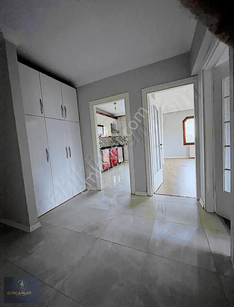 Ercanlar Emlaktan Kiralık Geniş Daire - Görsel 2