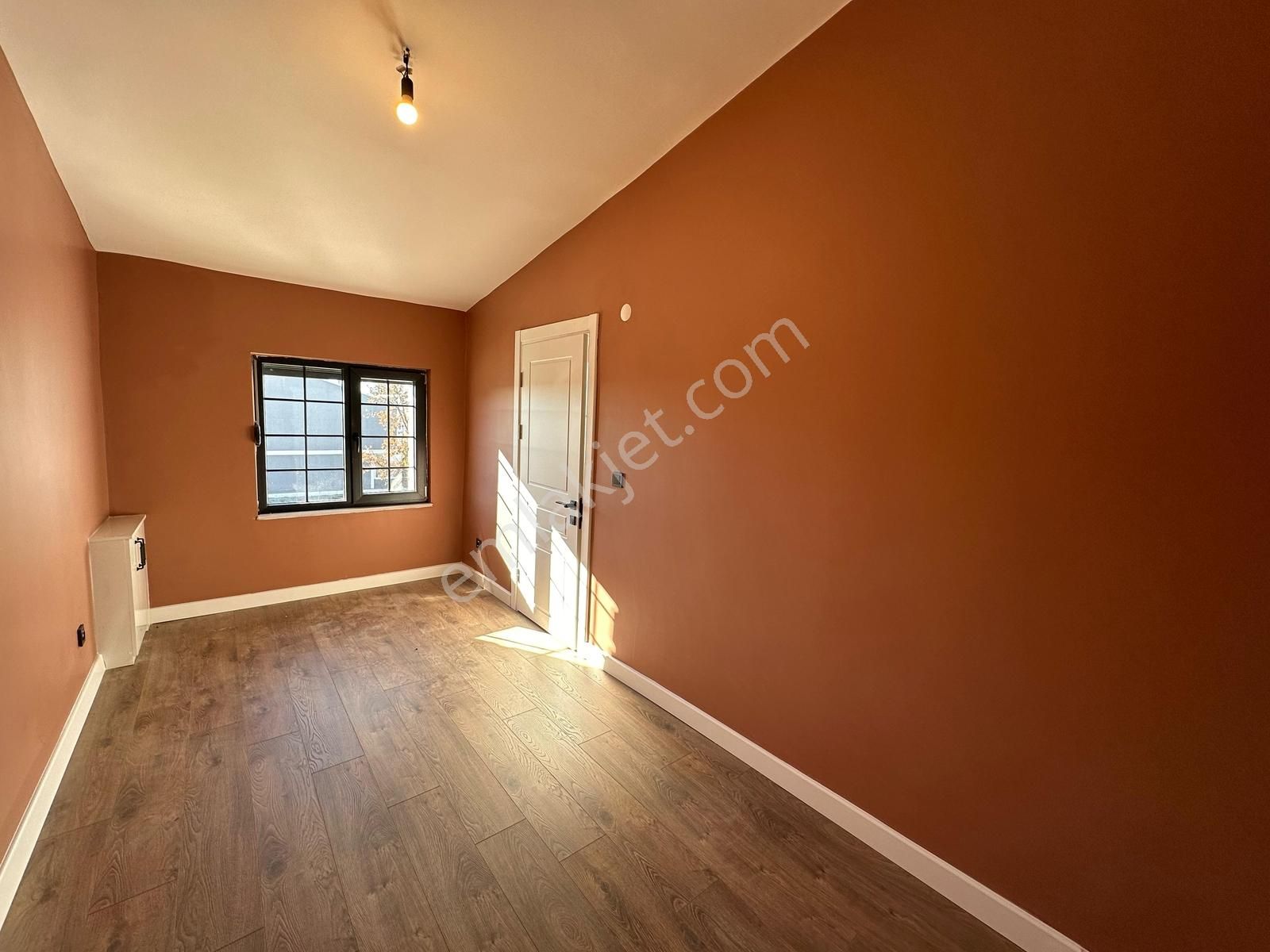 Newcıty Emlaktan Şehir Merkezine Yakın Satılık Müstakil Villa - Görsel 17