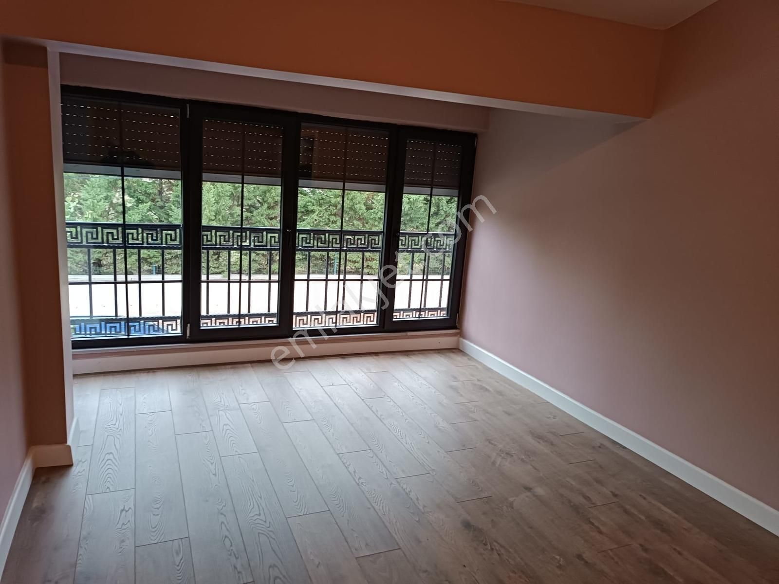 Newcıty Emlaktan Şehir Merkezine Yakın Satılık Müstakil Villa - Görsel 8