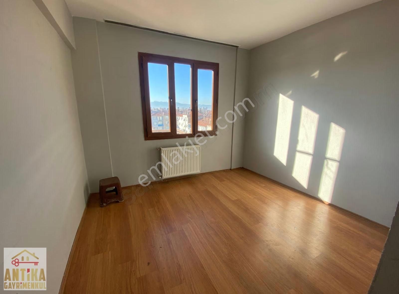 Antika Gayrimenkulden Şehir Merkeznde Doğalgazlı 3+1 Geniş Daire - Görsel 5