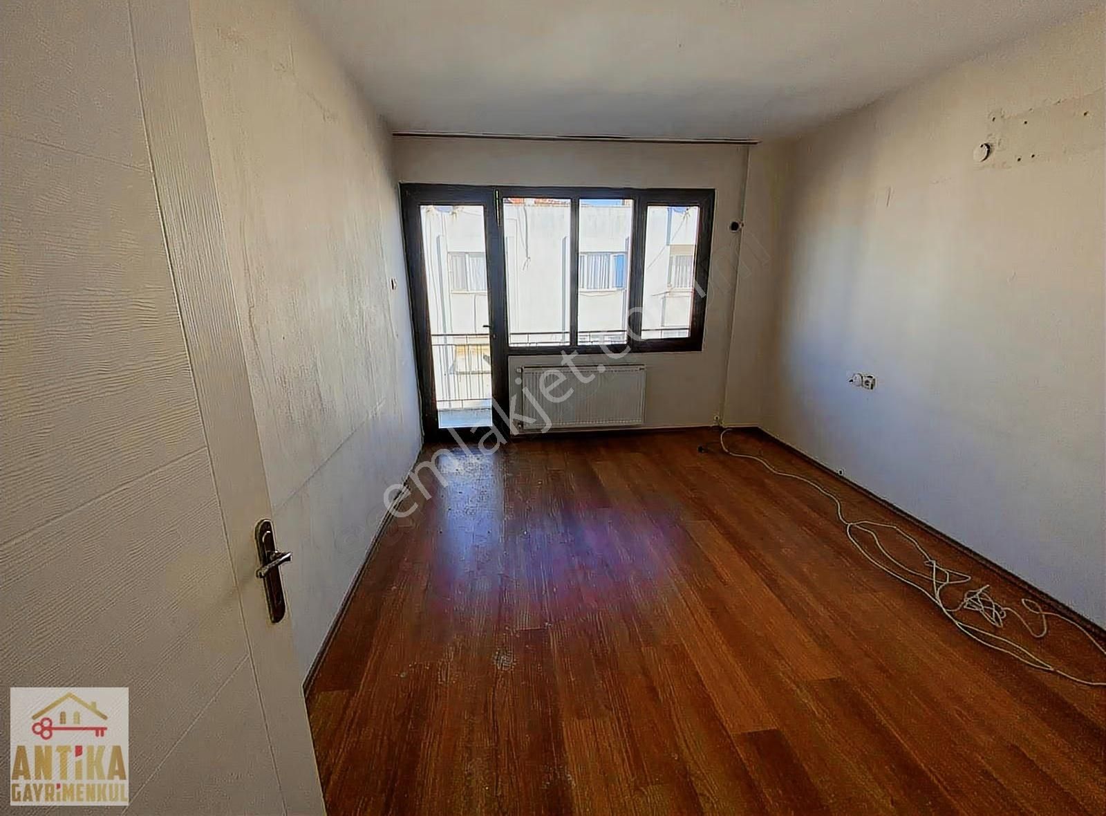 Antika Gayrimenkulden Şehir Merkeznde Doğalgazlı 3+1 Geniş Daire - Görsel 6
