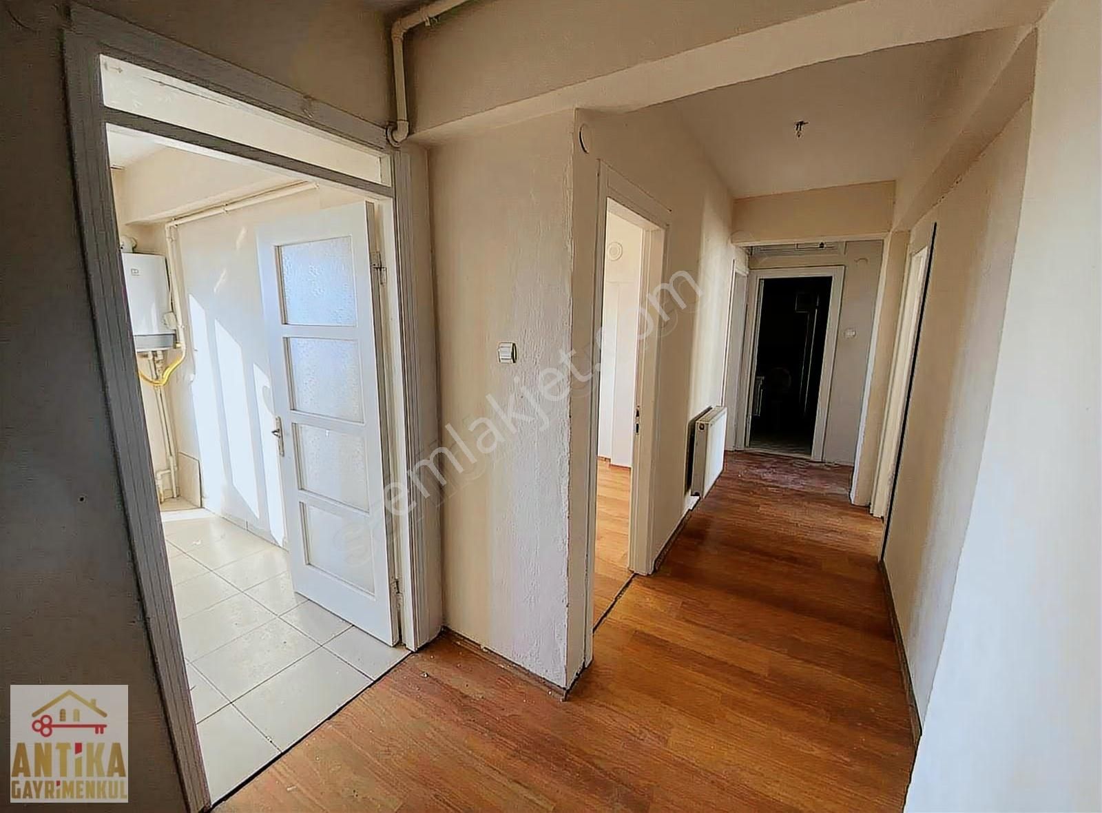 Antika Gayrimenkulden Şehir Merkeznde Doğalgazlı 3+1 Geniş Daire - Görsel 8