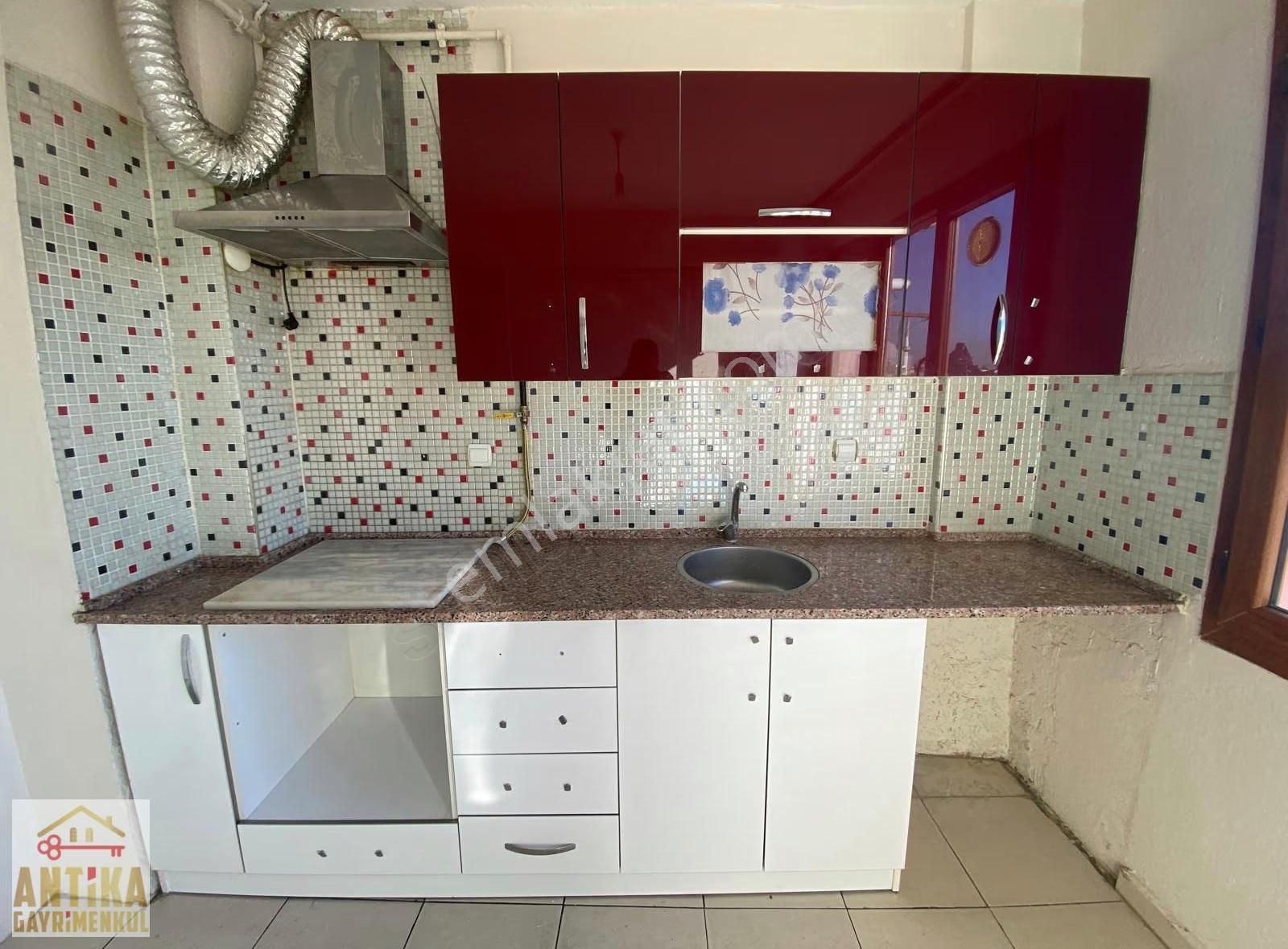 Antika Gayrimenkulden Şehir Merkeznde Doğalgazlı 3+1 Geniş Daire