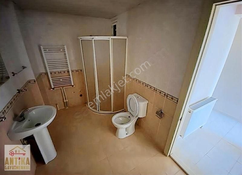 Antika Gayrimenkulden Atatürk Mahallesinde Kiralık 3+1 Daire - Görsel 11