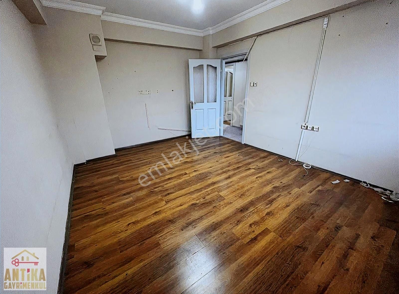 Antika Gayrimenkul'den Kira Çarpanına Uygun Daire - Görsel 14