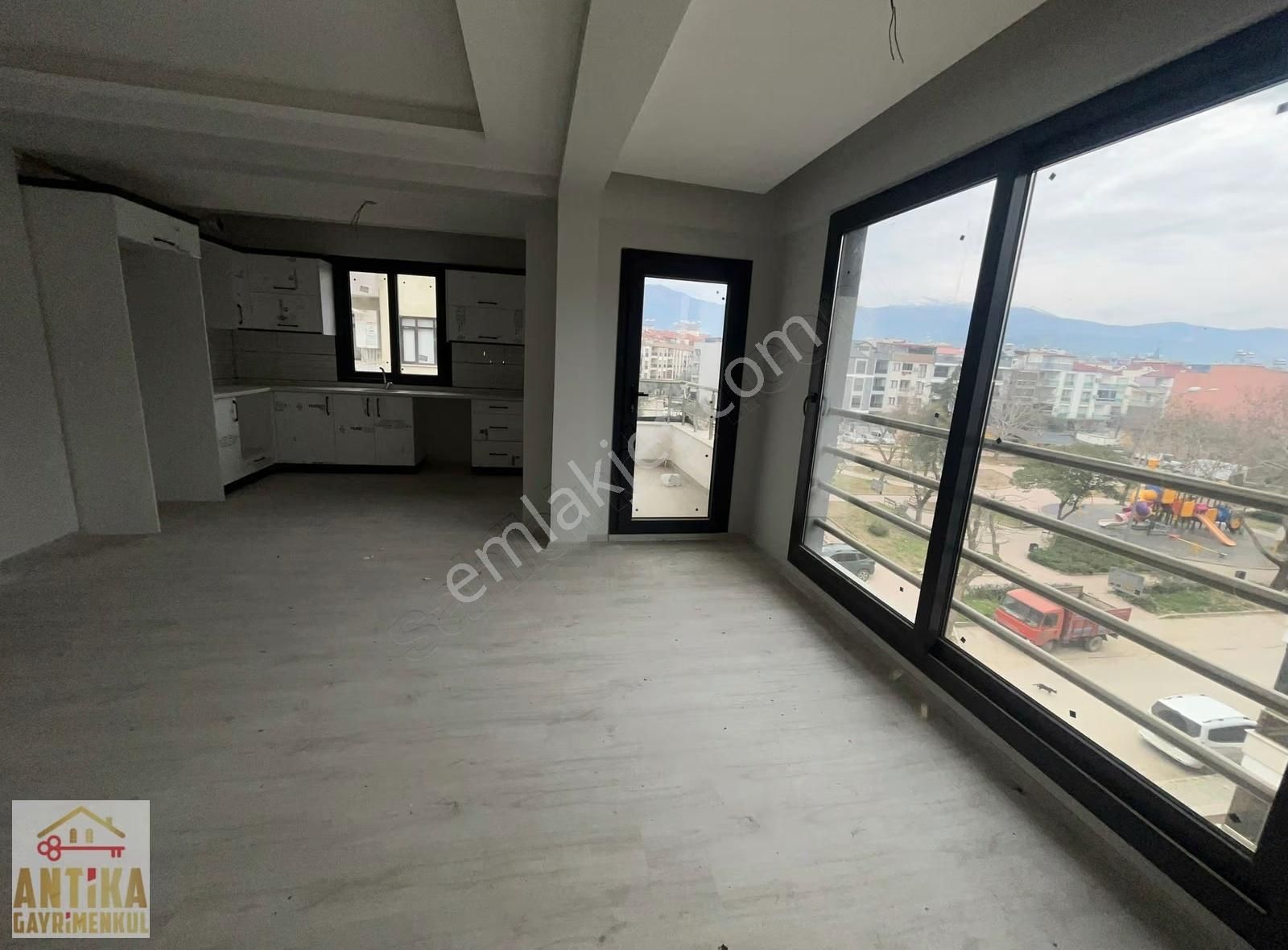 Antika Gayrimenkul'den Kırnapçı Parkı Köşe Dubleks - Görsel 9