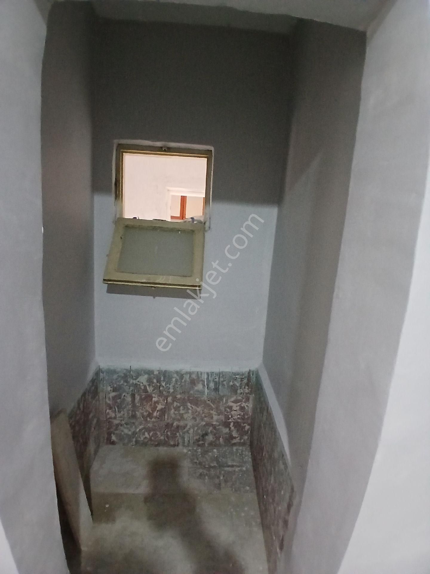 Komple Satılık 202 M2 Bahçeli Çok Geniş Ferah Bir Bina - Görsel 27