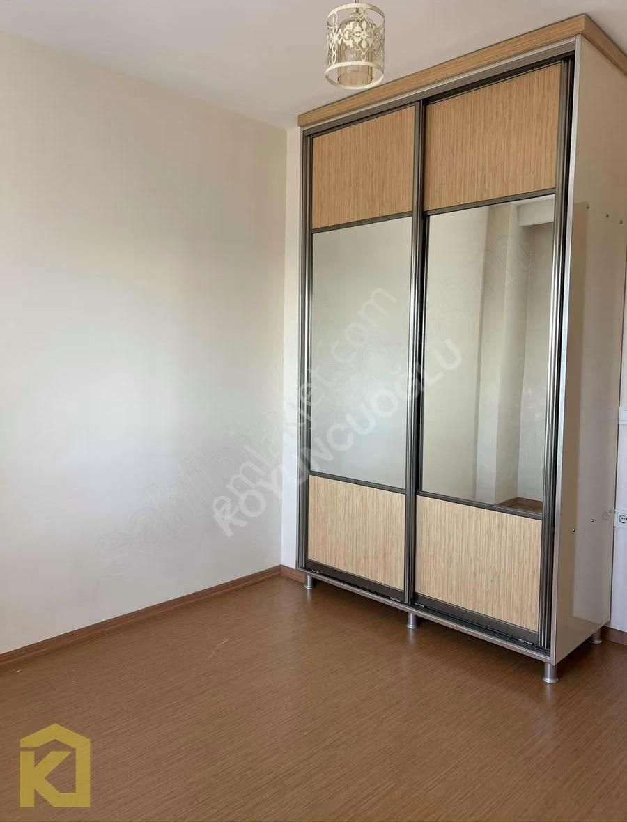 Geniş Metrekare Manzaralı Ferah 3+1 Satılık Daire - Görsel 24