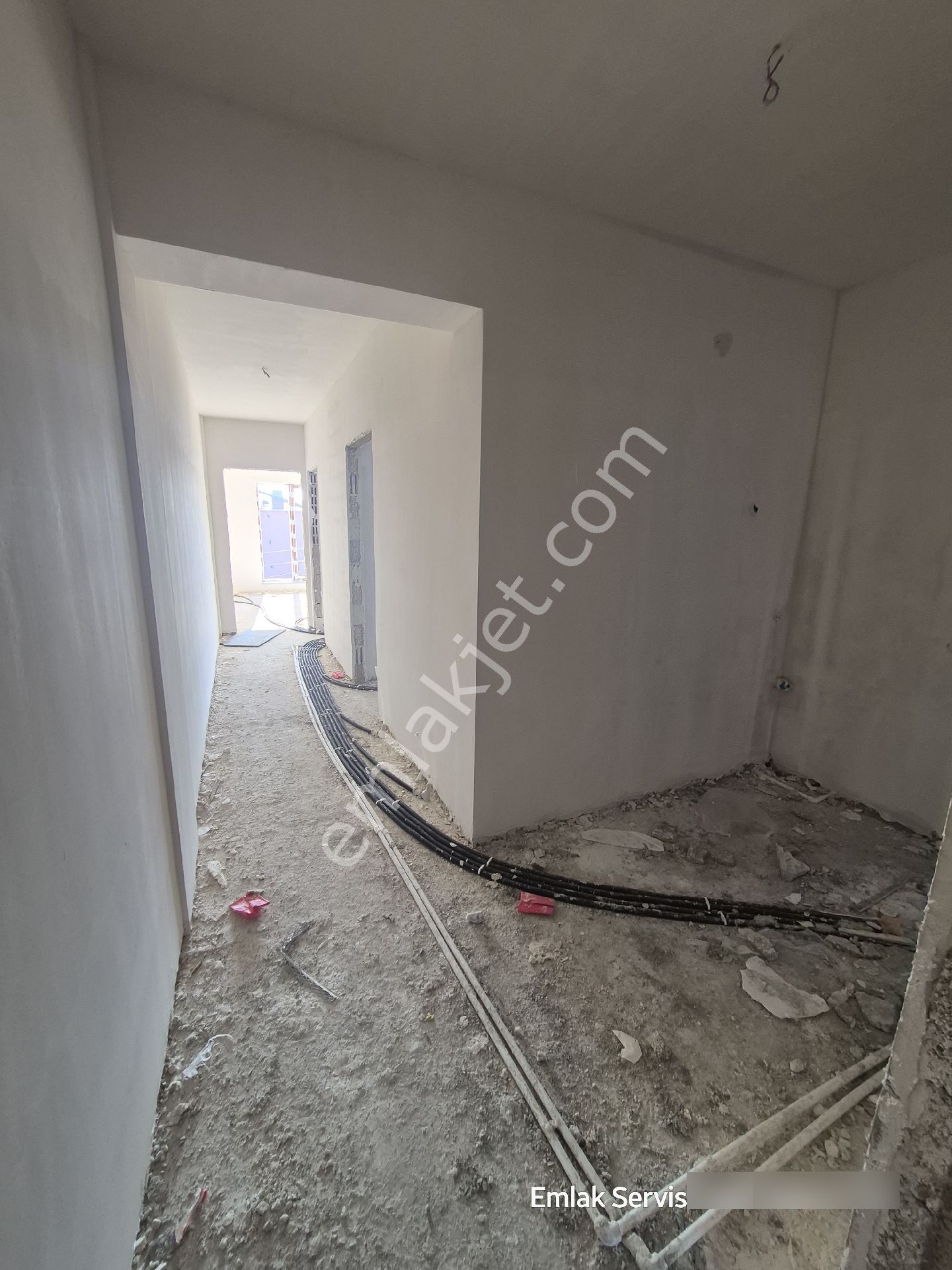 Temellı Merkezde Asansörlü Ön Cephe 2+1 - Görsel 6