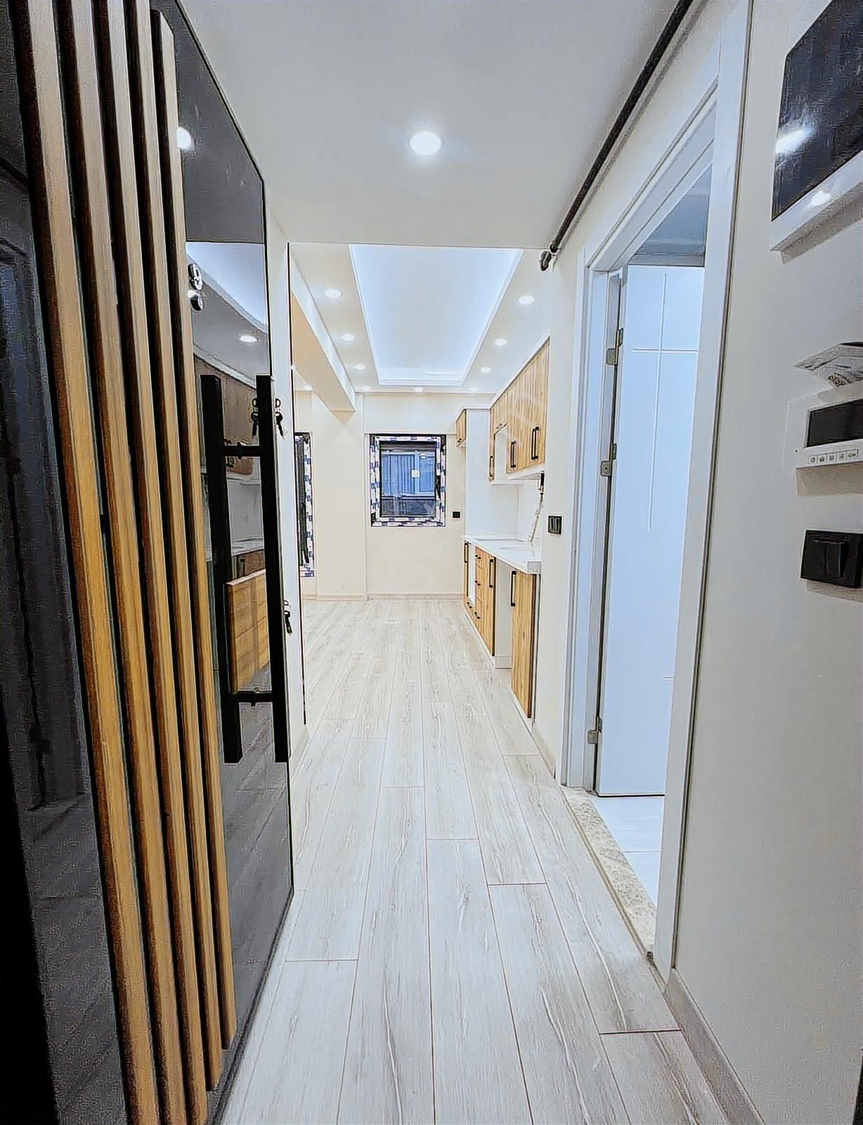 Akalın'dan 1+1 Asansör Doğalgaz Otopark İnönü Cad. Metro Yakını - Görsel 2