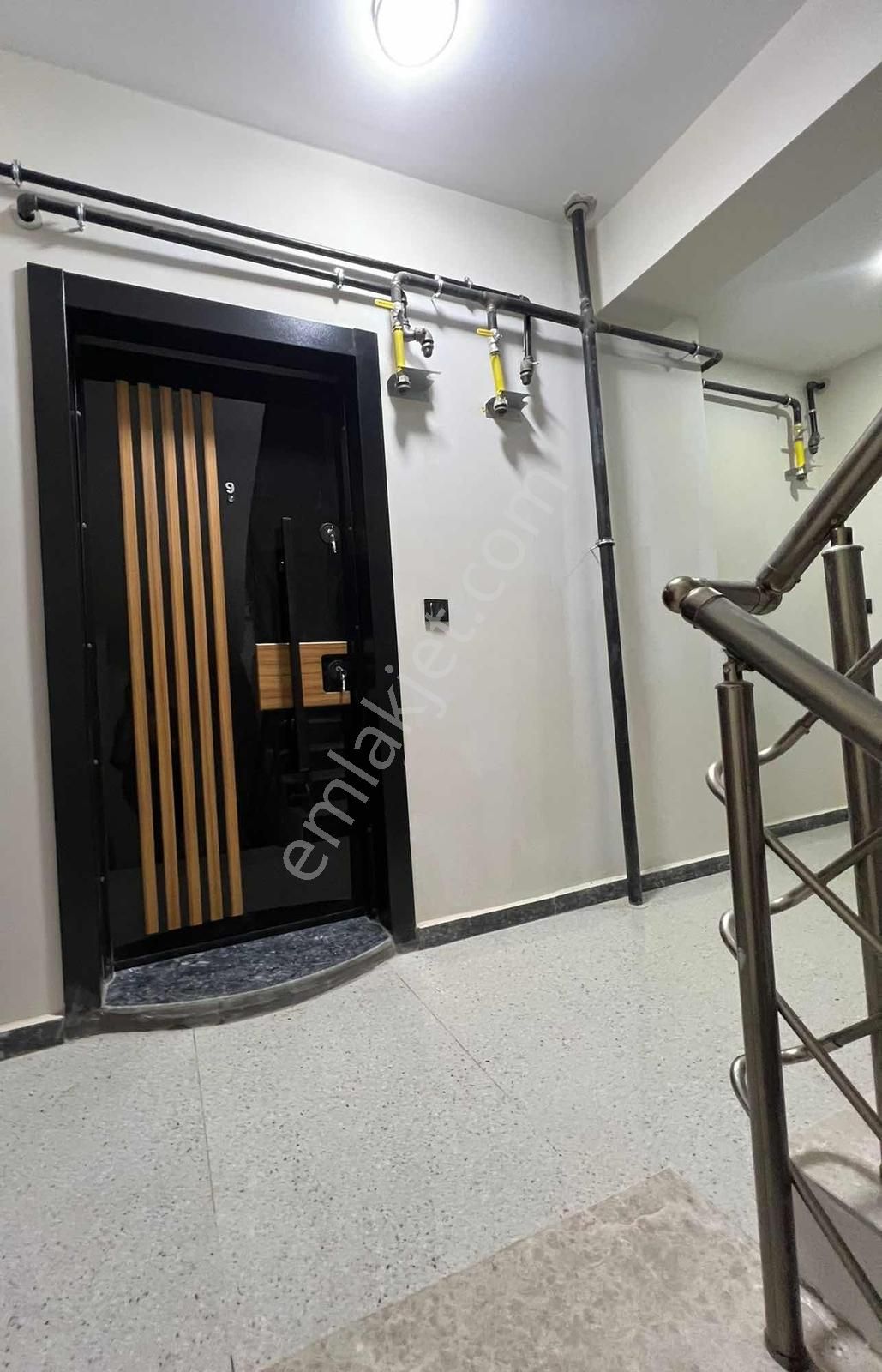 Akalın'dan 1+1 Asansör Doğalgaz Otopark İnönü Cad. Metro Yakını - Görsel 23