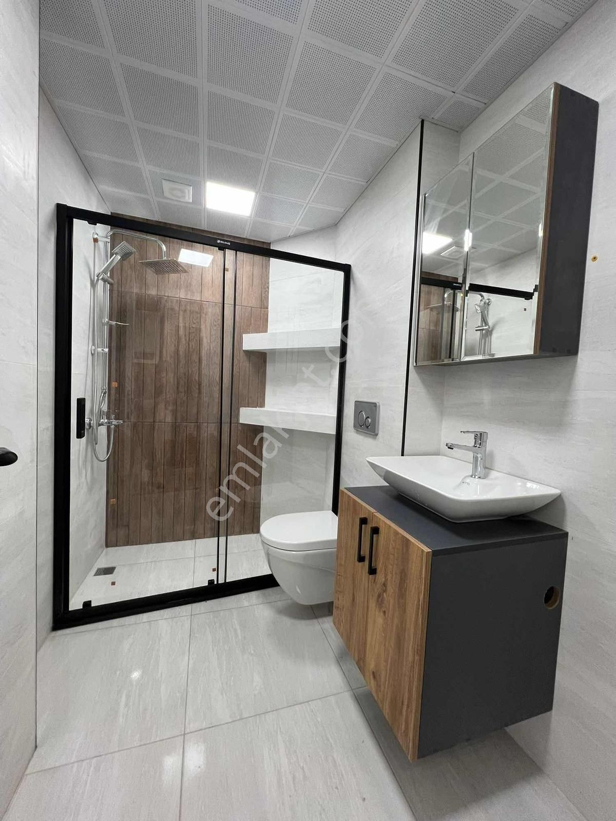 Akalın'dan 1+1 Asansör Doğalgaz Otopark İnönü Cad. Metro Yakını - Görsel 28