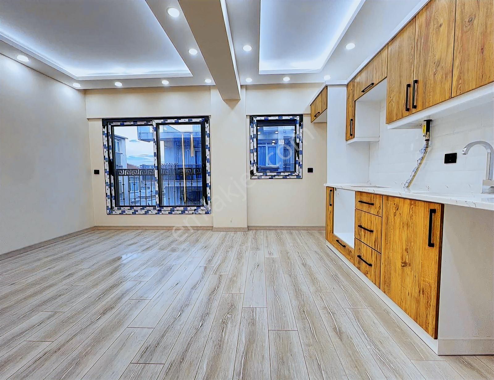 Akalın'dan 1+1 Asansör Doğalgaz Otopark İnönü Cad. Metro Yakını - Görsel 17