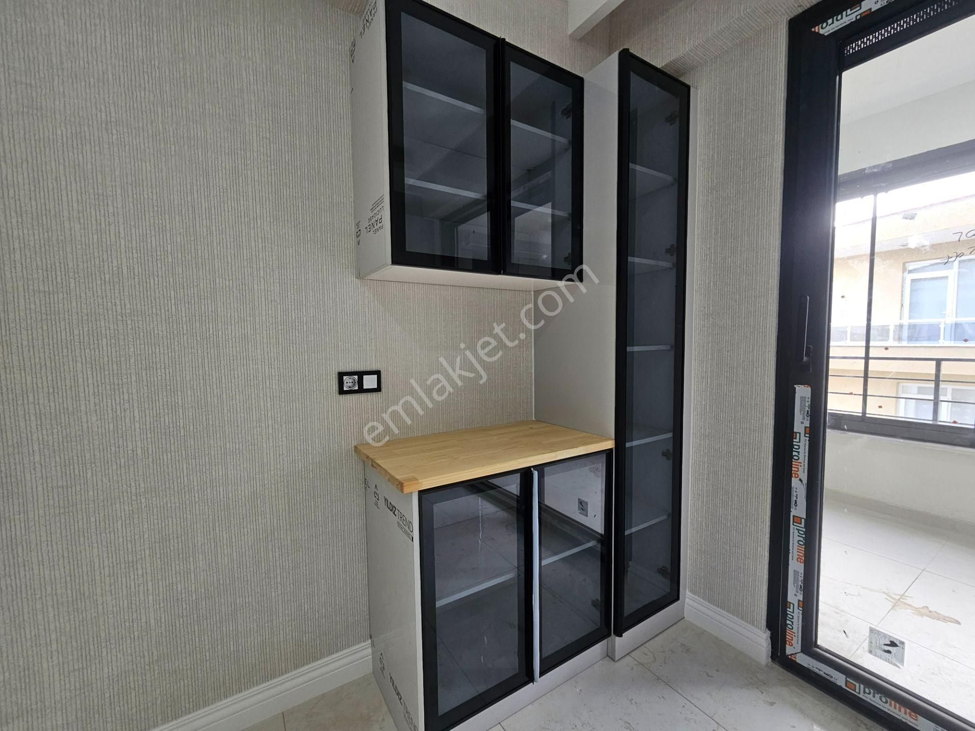 Ahmet Yesevi Caddesi Ve Beyhekim Caddesi Yakını Ultra Lüx Site İçerisinde Satılık 3+1 Daireler - Görsel 11