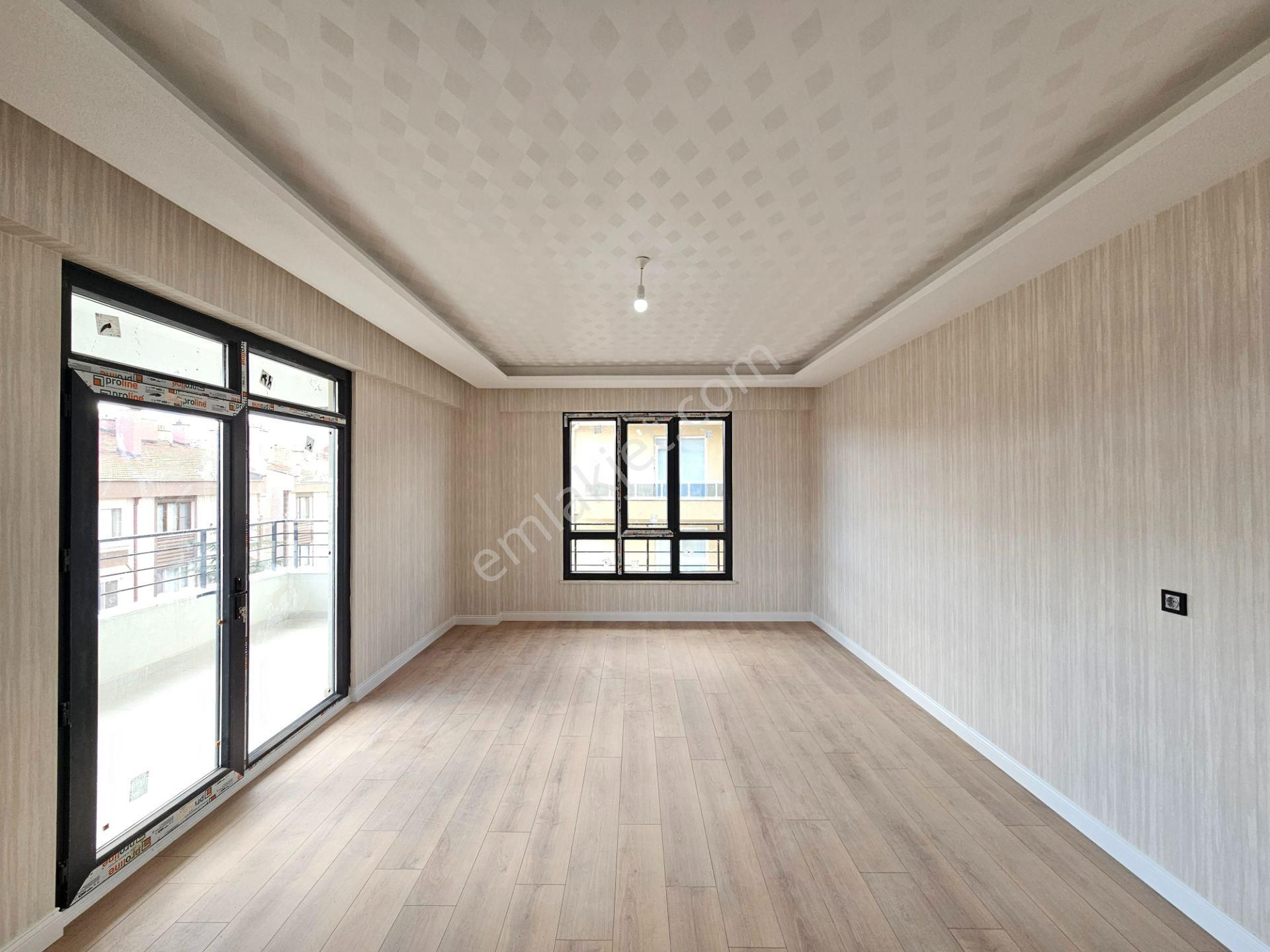 Ahmet Yesevi Caddesi Ve Beyhekim Caddesi Yakını Ultra Lüx Site İçerisinde Satılık 3+1 Daireler - Görsel 3