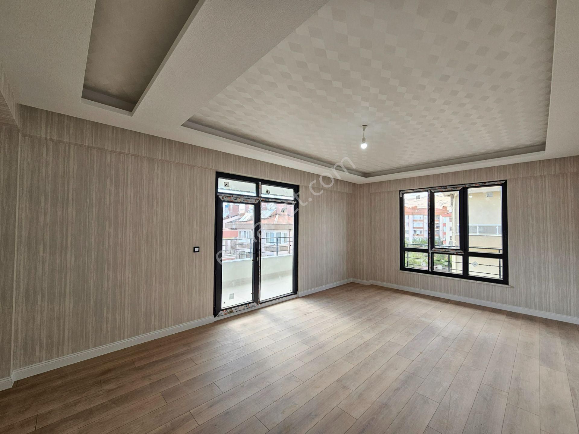 Ahmet Yesevi Caddesi Ve Beyhekim Caddesi Yakını Ultra Lüx Site İçerisinde Satılık 3+1 Daireler - Görsel 16