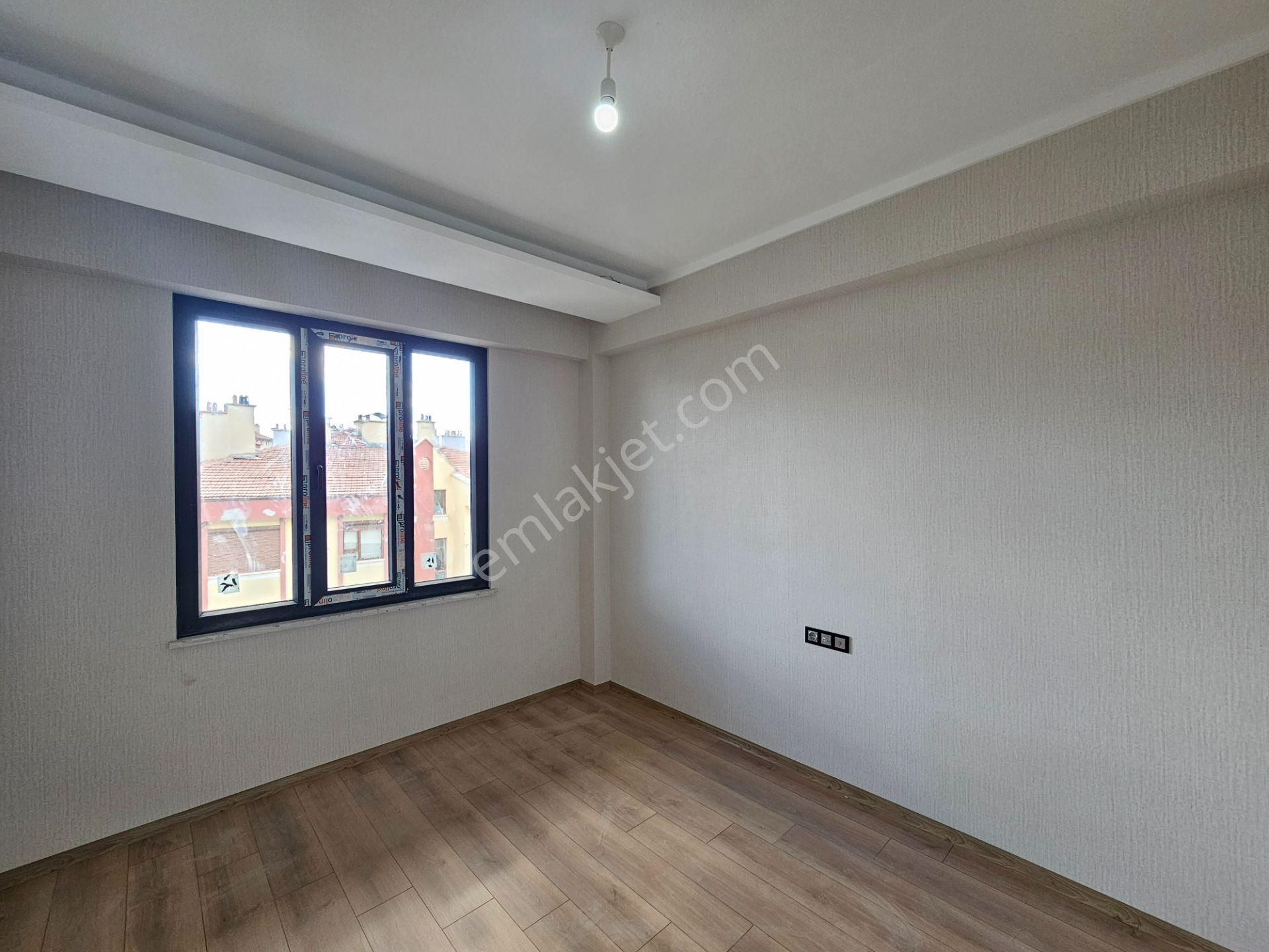 Ahmet Yesevi Caddesi Ve Beyhekim Caddesi Yakını Ultra Lüx Site İçerisinde Satılık 3+1 Daireler - Görsel 8