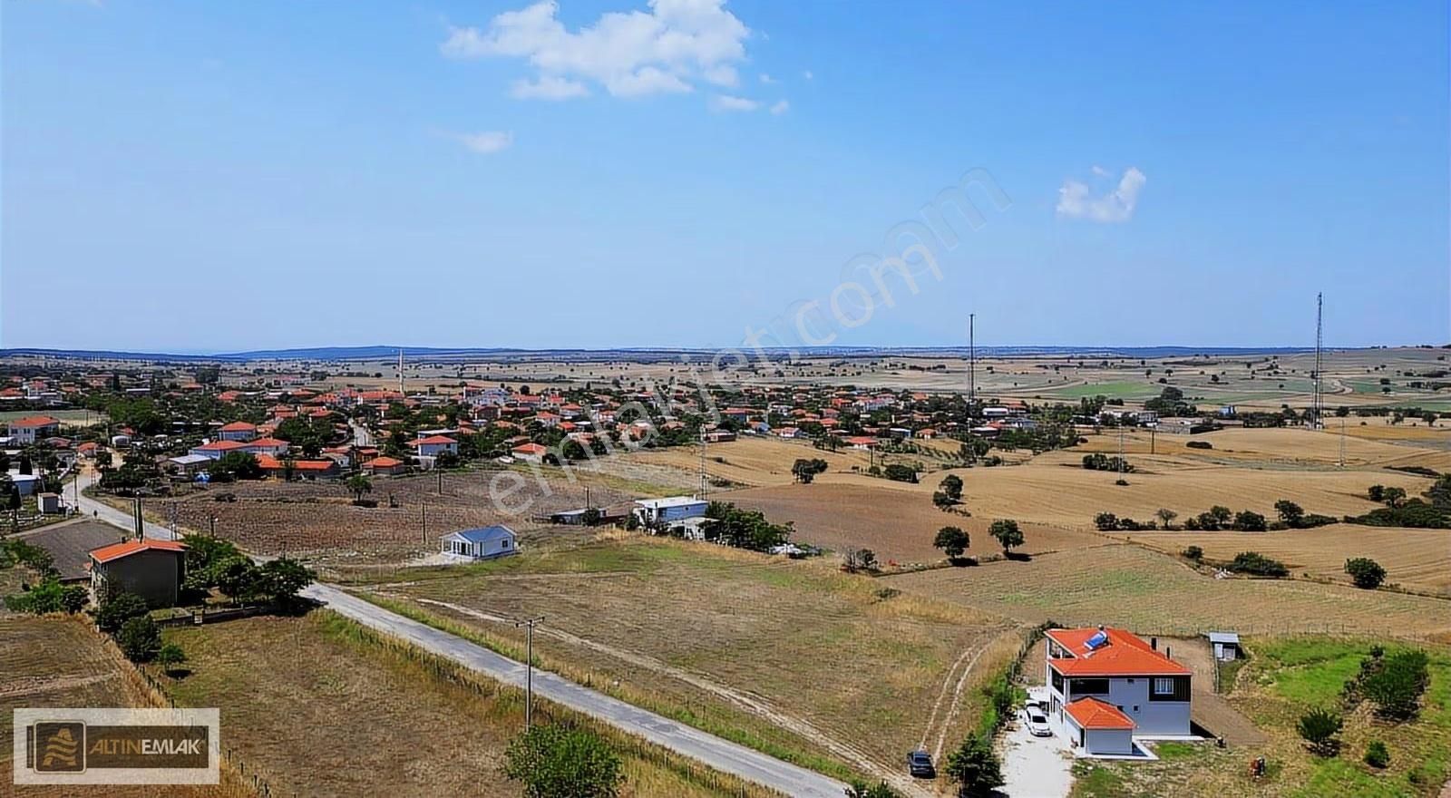 Enez Büyükevren'de 1920 M² %60 İmarlı - Yola Cephe Müstakil Arsa