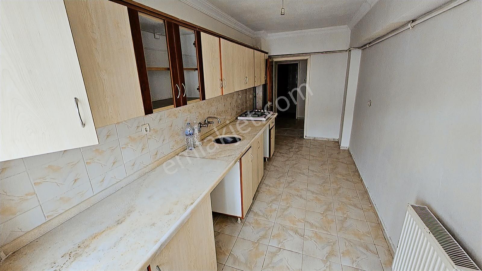 Kutlu Mah İmam Alim Sultan Caddeye Yakın Ara Kat Ön Cephe 3+1 - Görsel 6