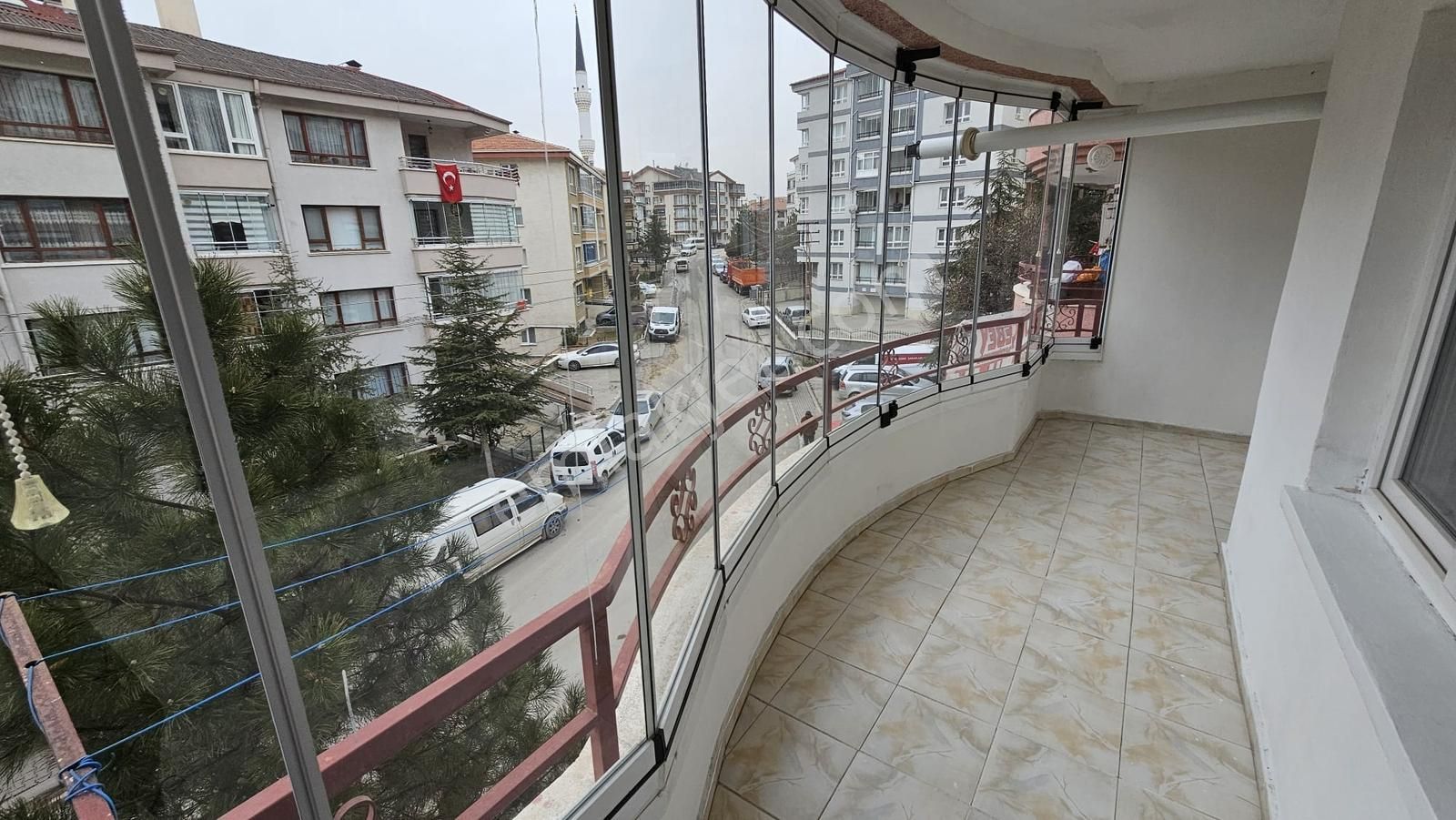 Kutlu Mah İmam Alim Sultan Caddeye Yakın Ara Kat Ön Cephe 3+1 - Görsel 11