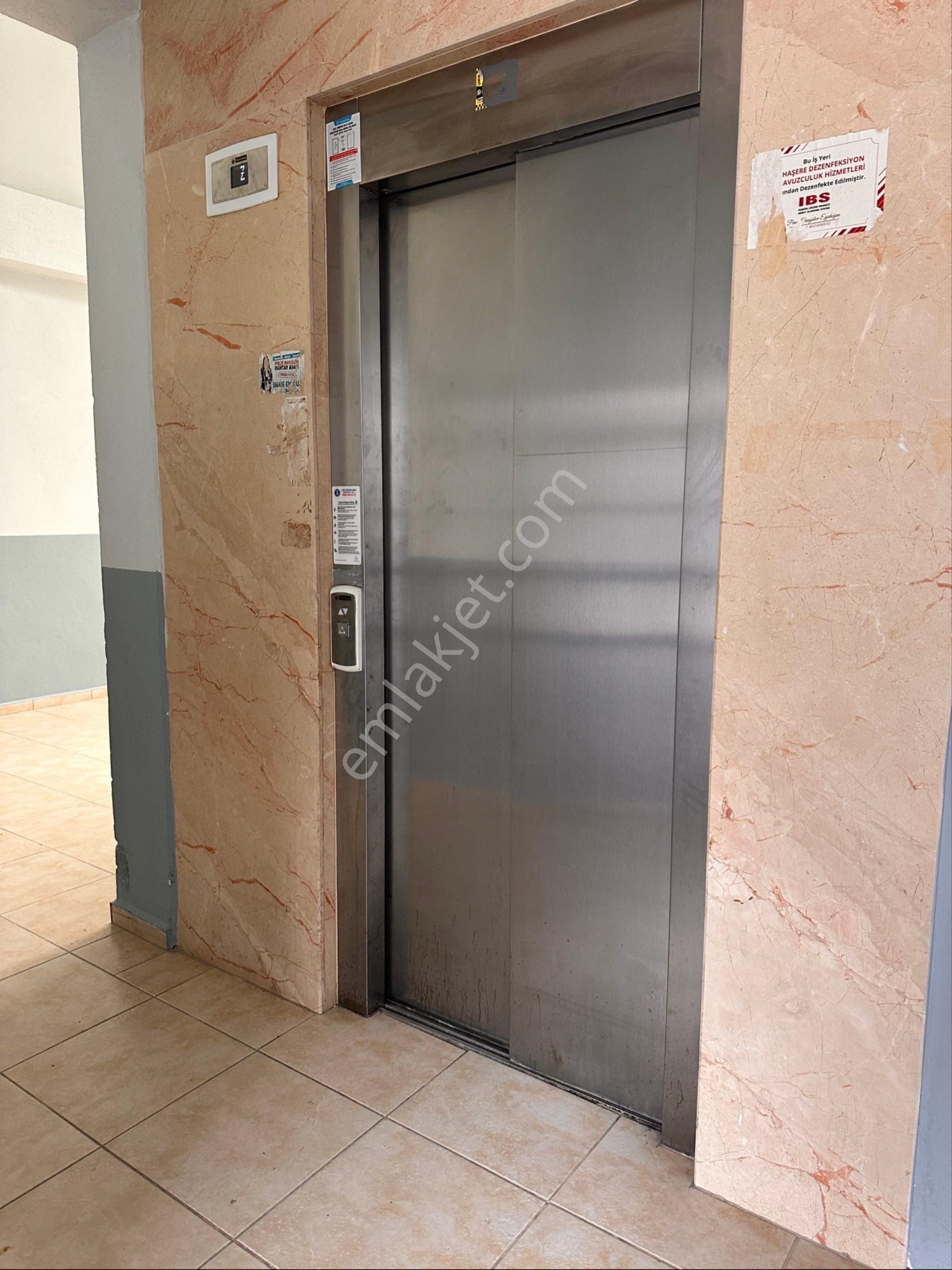 Didim'de Bulvara Sıfır Konumda 3+1 Eşyalı Daire - Görsel 2