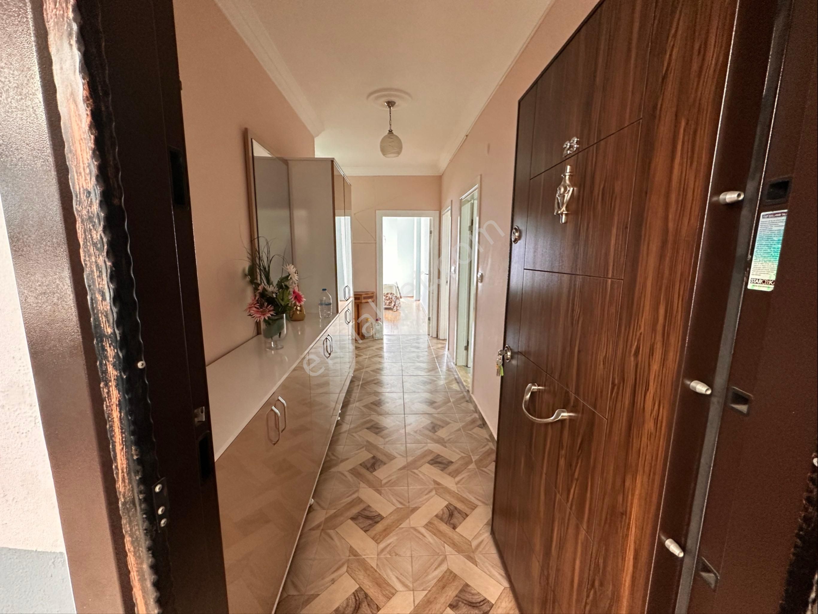 Didim'de Bulvara Sıfır Konumda 3+1 Eşyalı Daire - Görsel 3